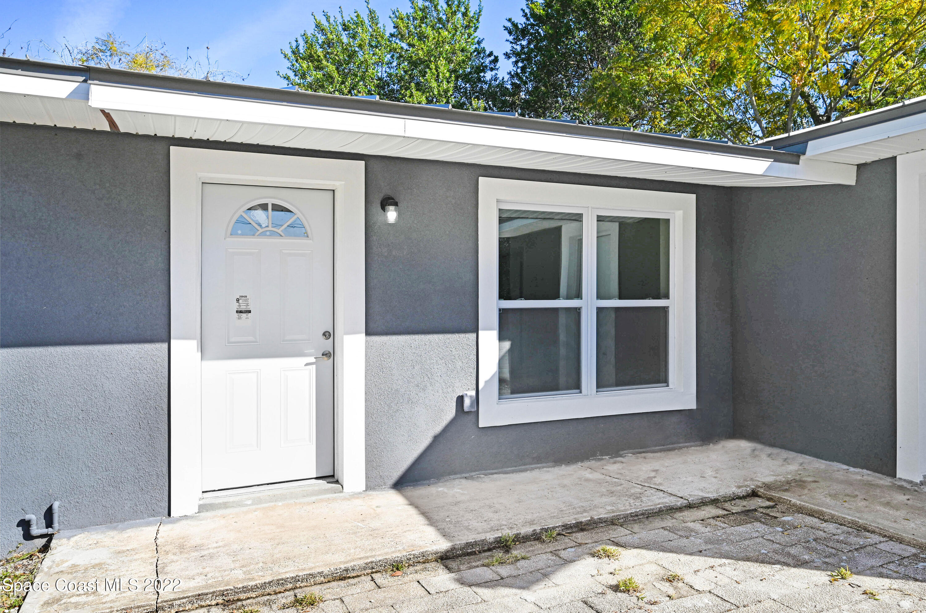 1512 Clear Lake Court