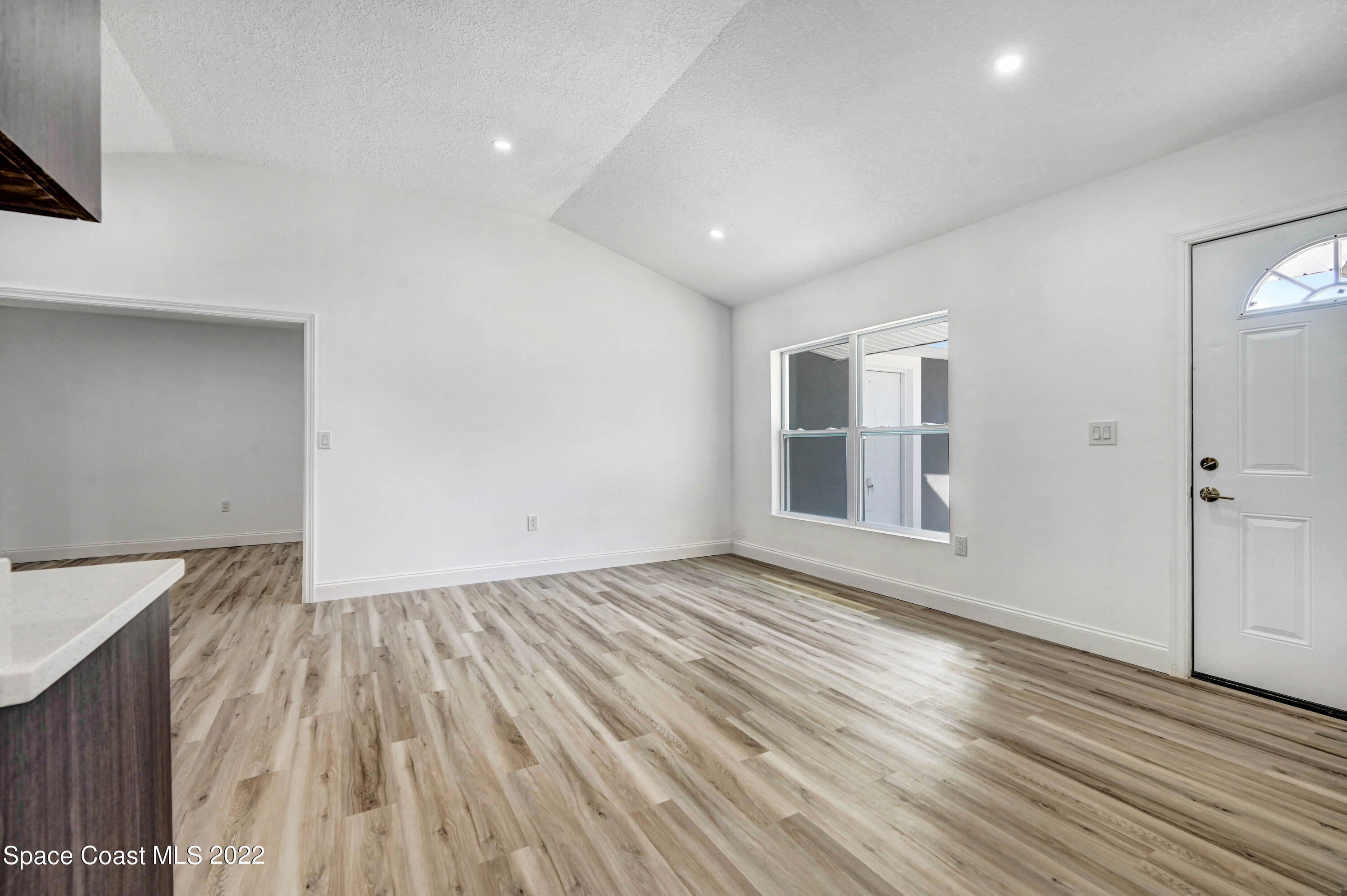 1512 Clear Lake Court