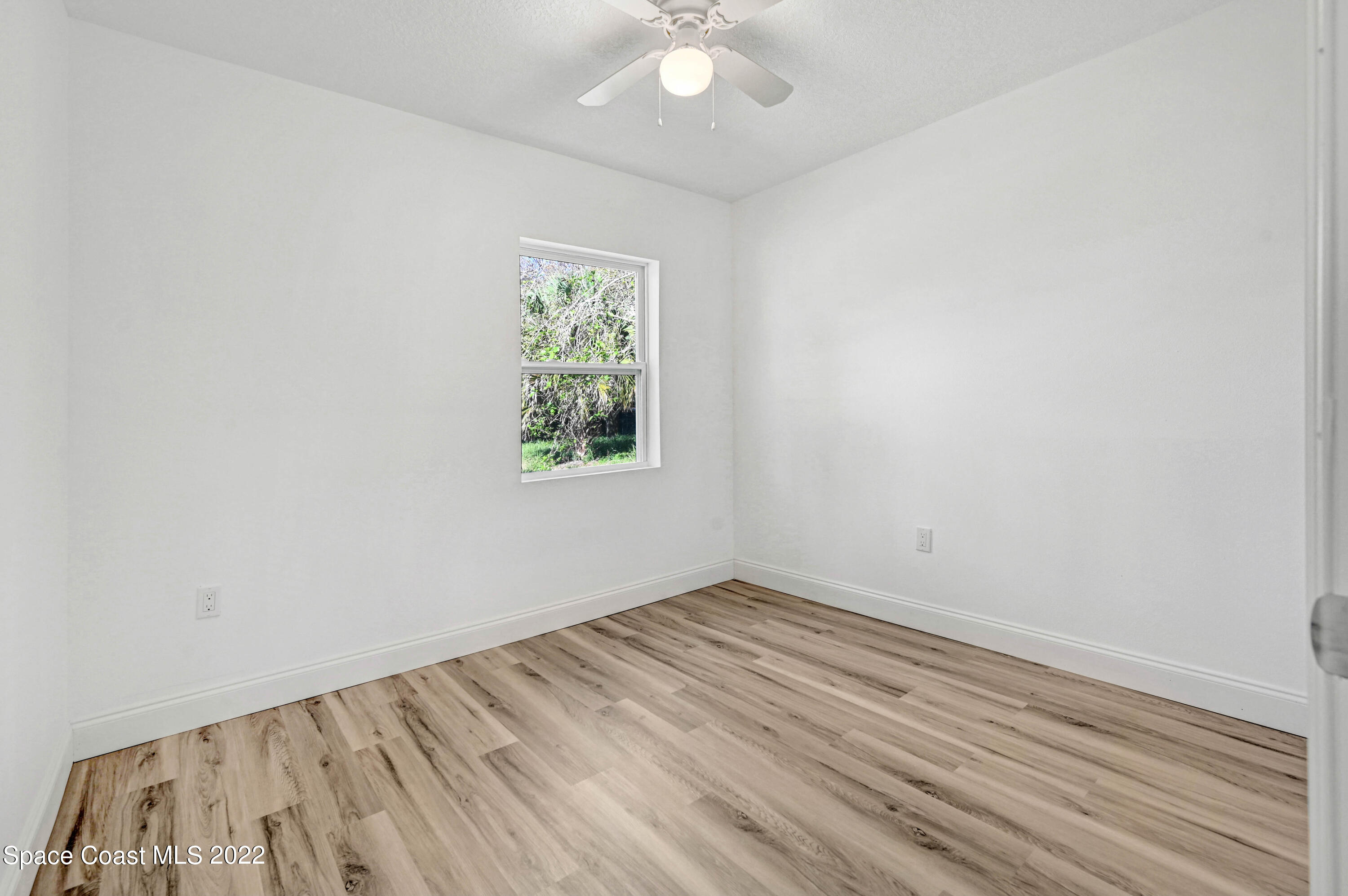 1512 Clear Lake Court