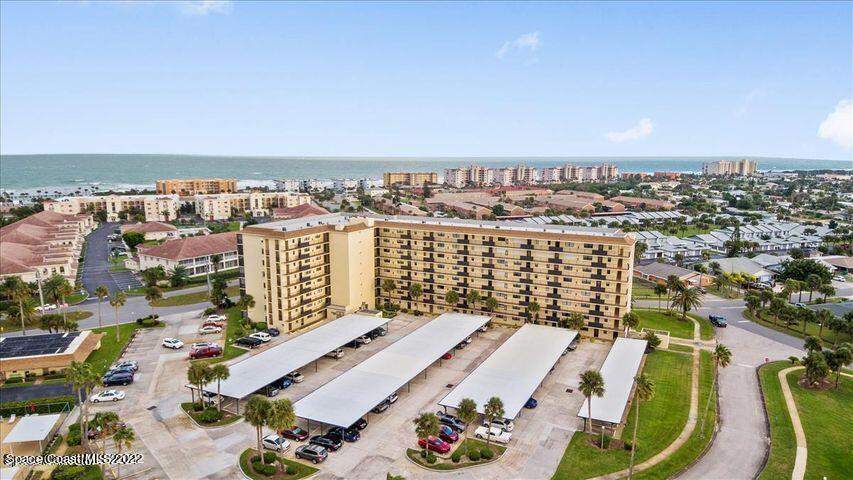520 Palm Springs Boulevard, 407