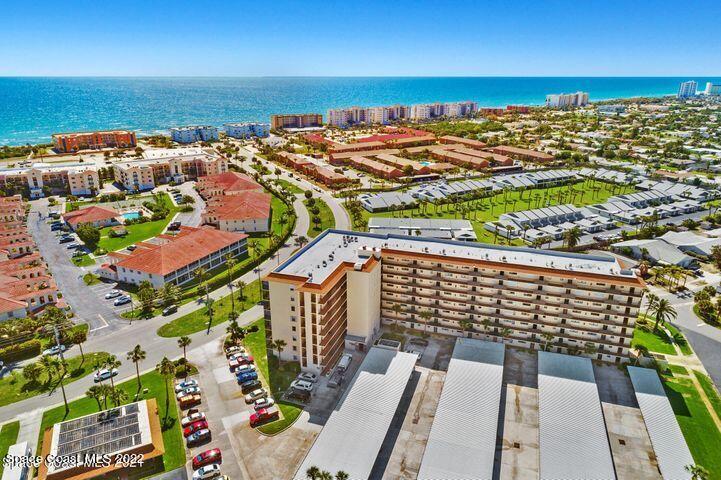 520 Palm Springs Boulevard, 407