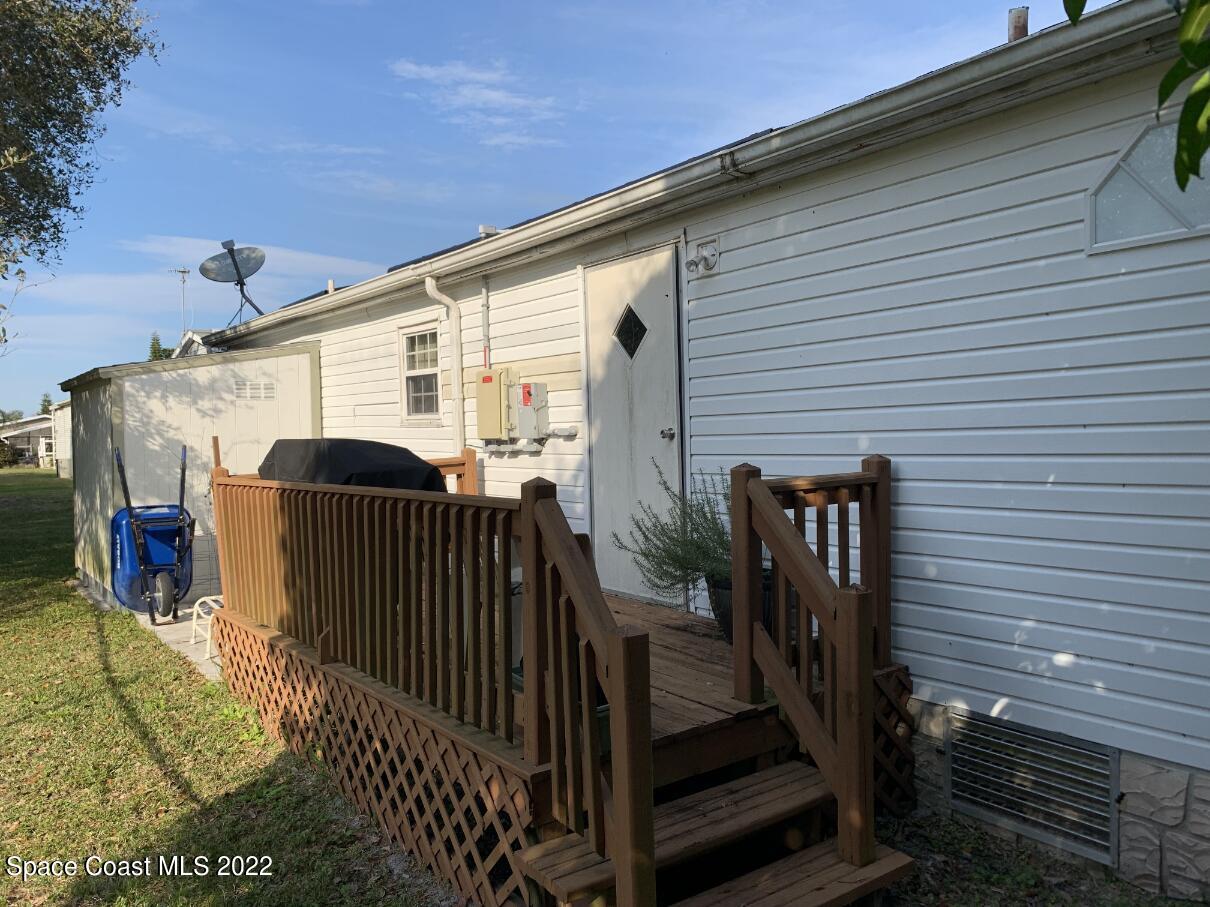 212 Rosewood Drive