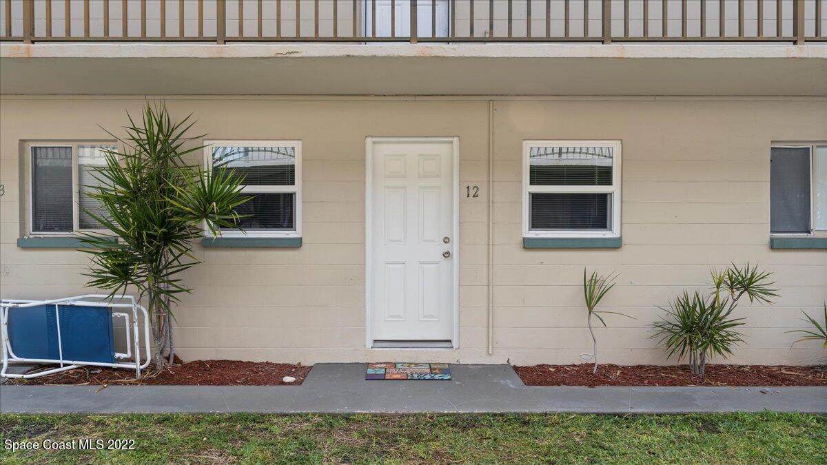 404 Tyler Avenue, 12