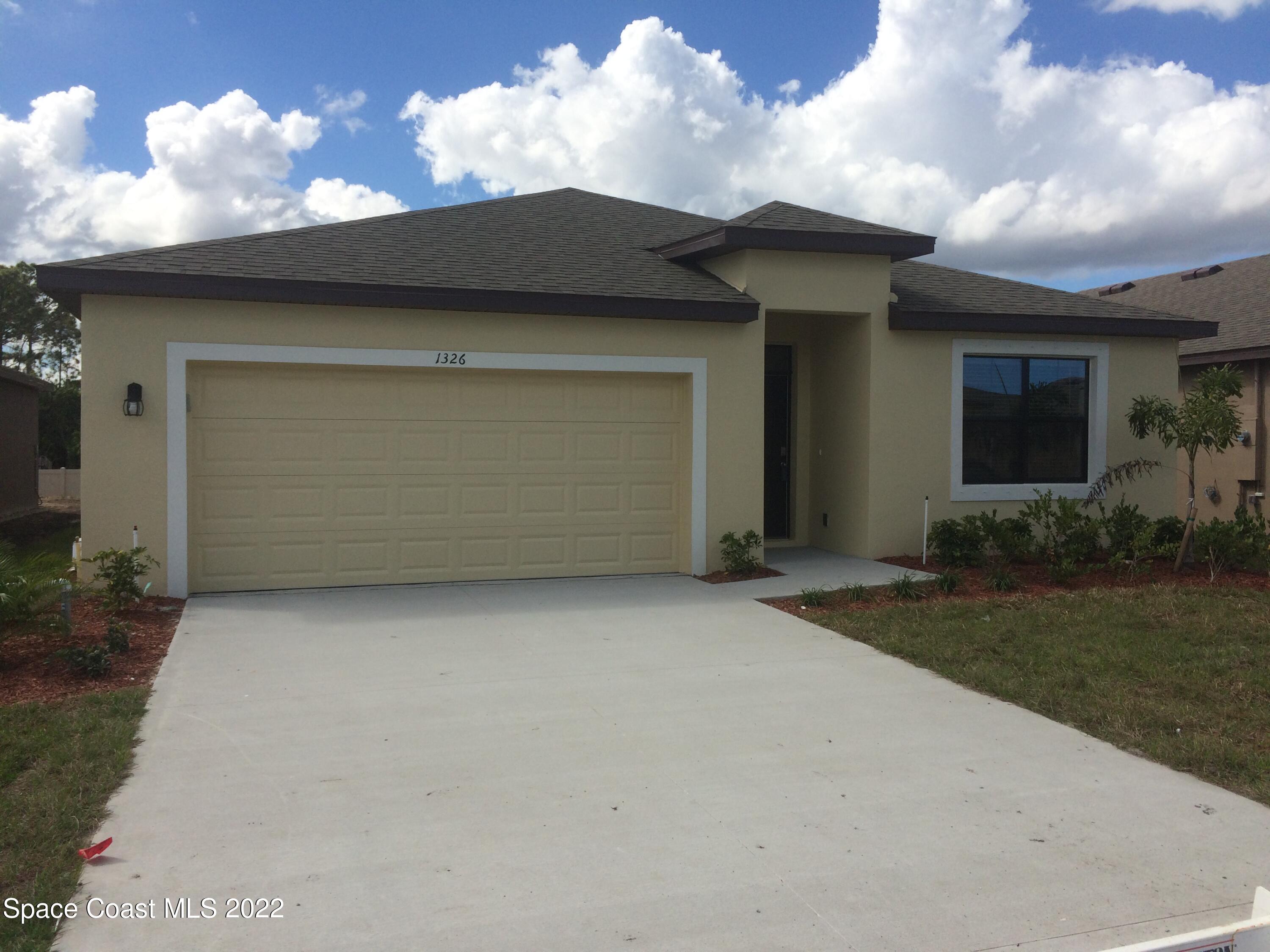 1326 Mineral Loop Drive NW
