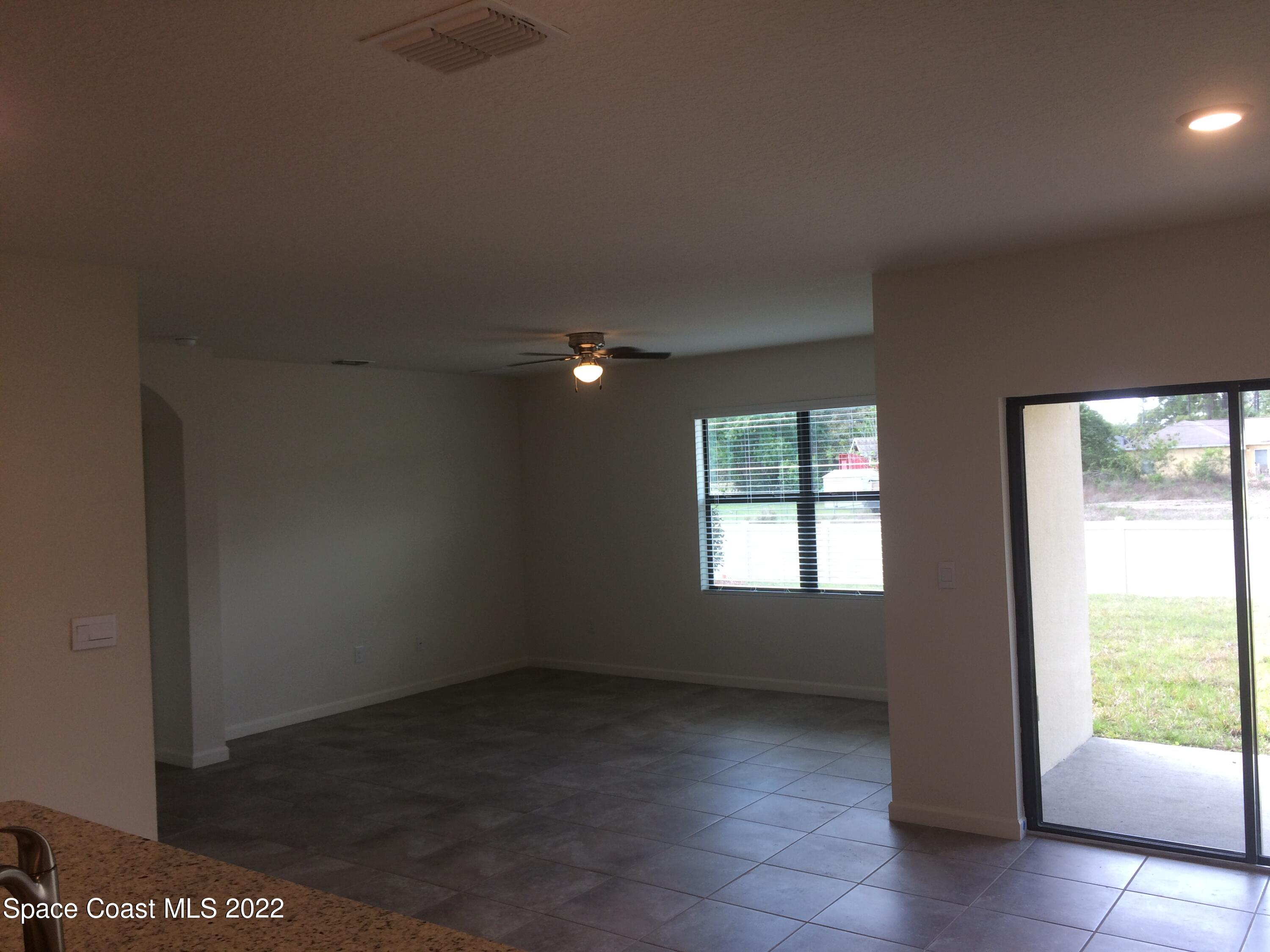 1326 Mineral Loop Drive NW