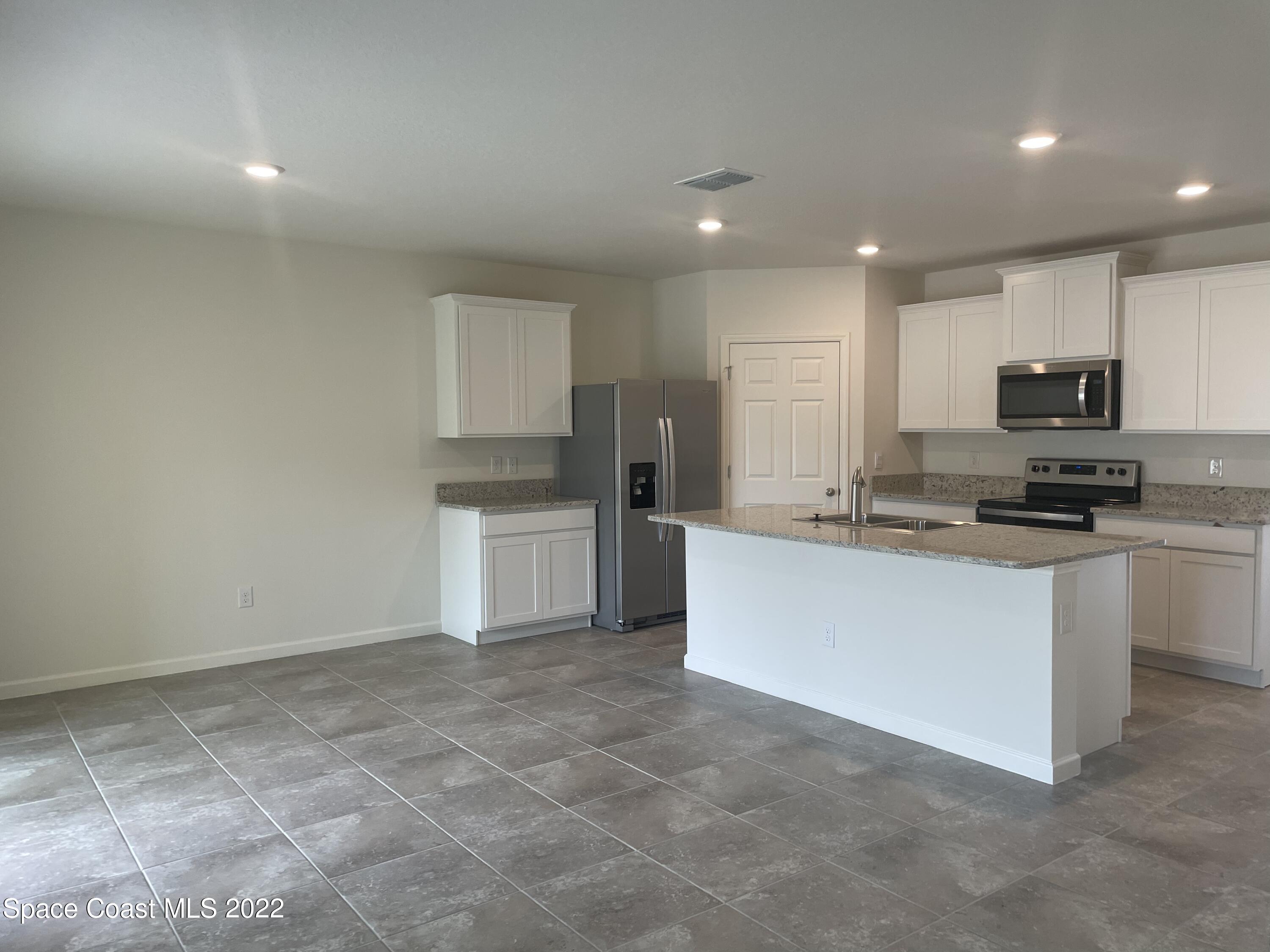 1326 Mineral Loop Drive NW
