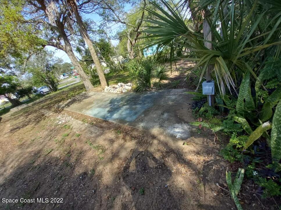 7012 Dogwood Drive
