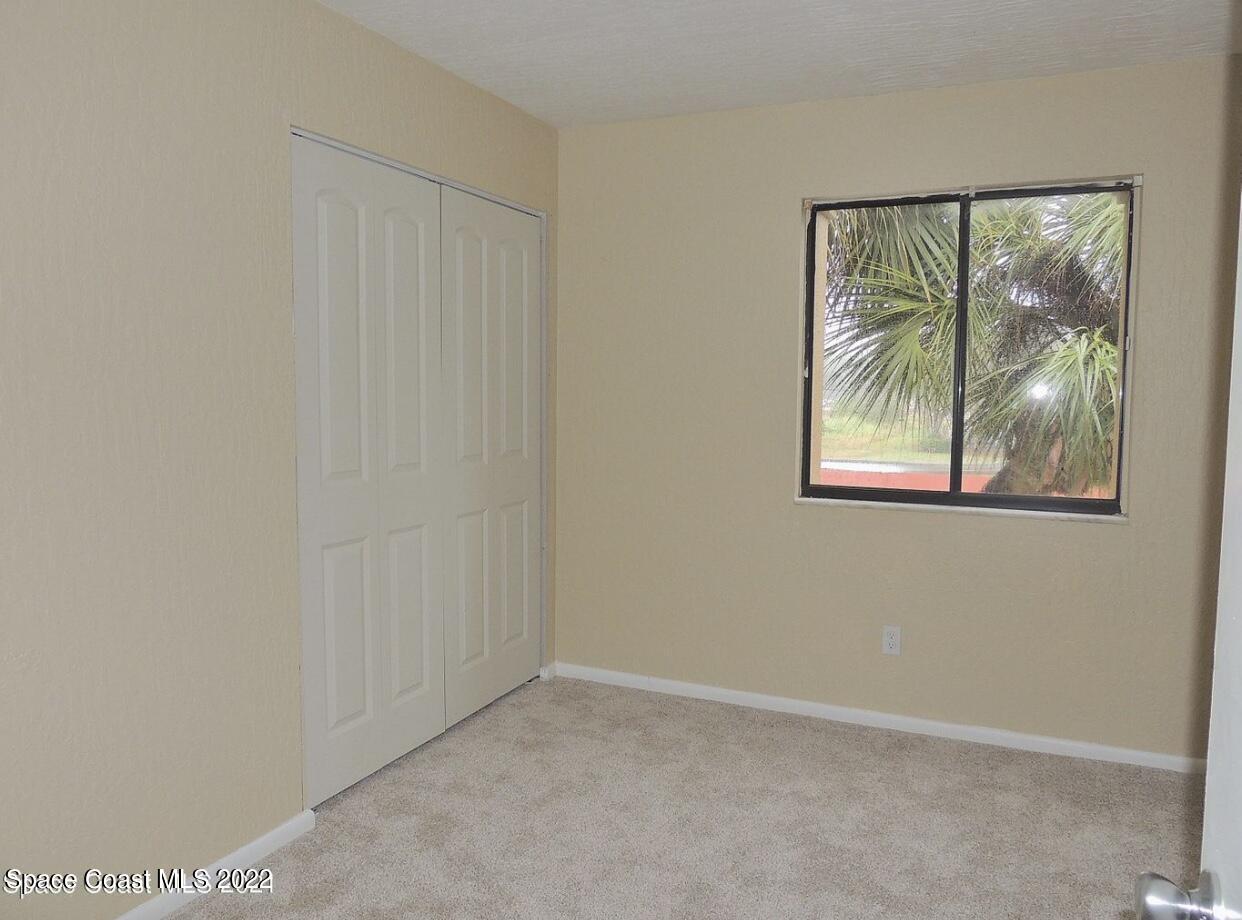 2190 Forest Knoll Drive NE, 201