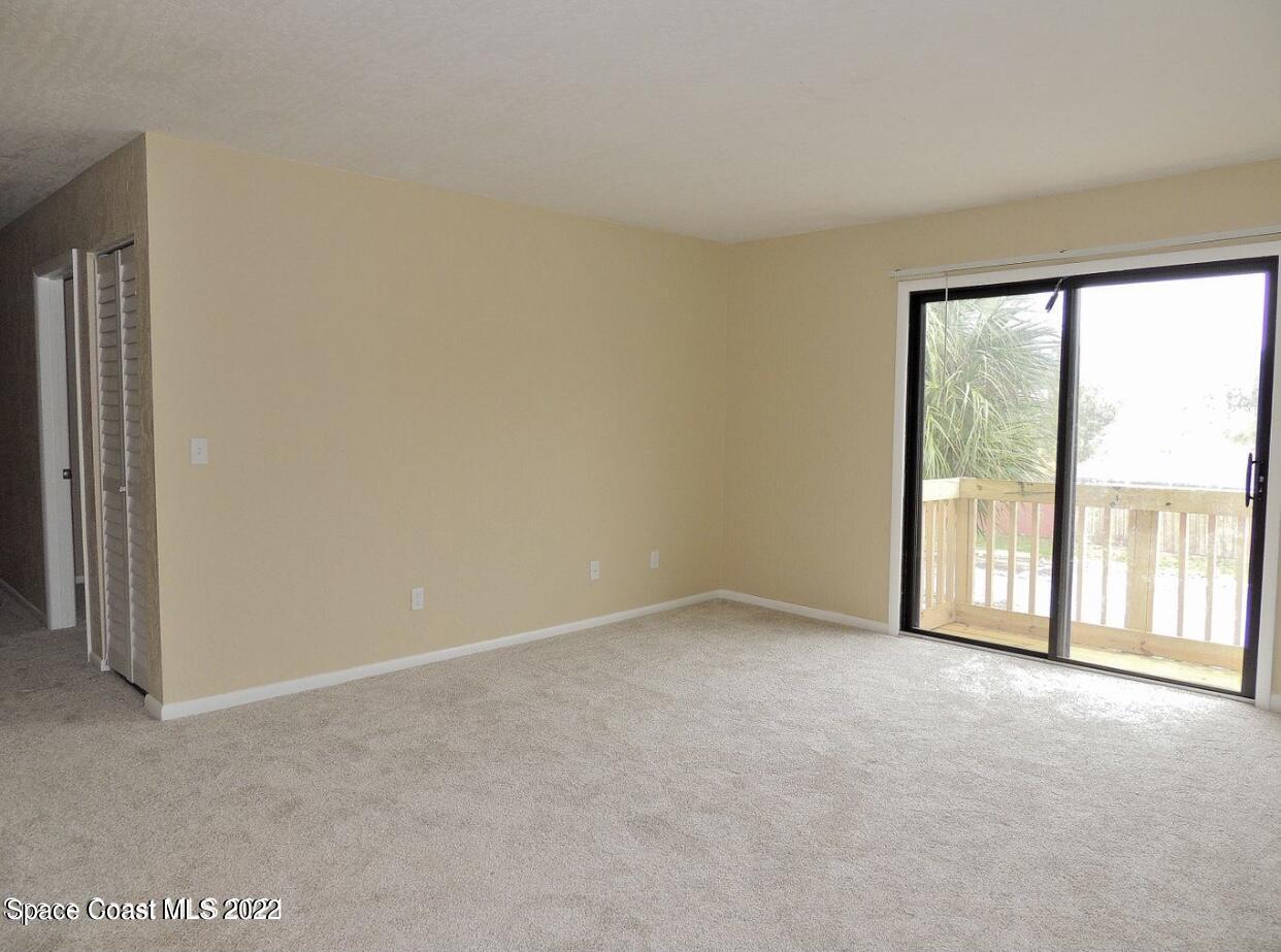 2190 Forest Knoll Drive NE, 201