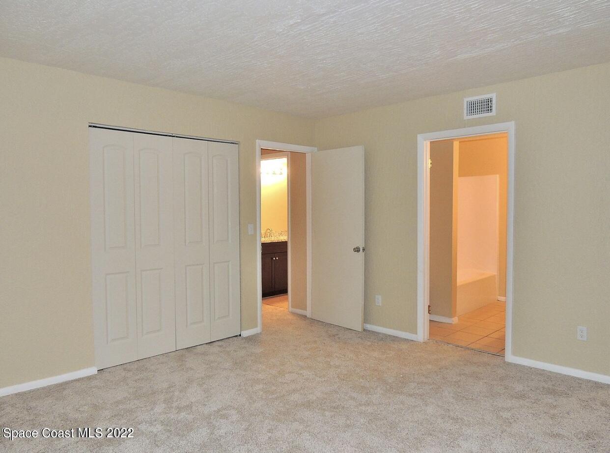 2190 Forest Knoll Drive NE, 201