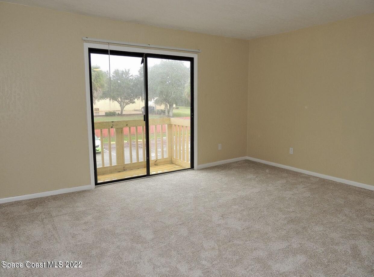 2190 Forest Knoll Drive NE, 201