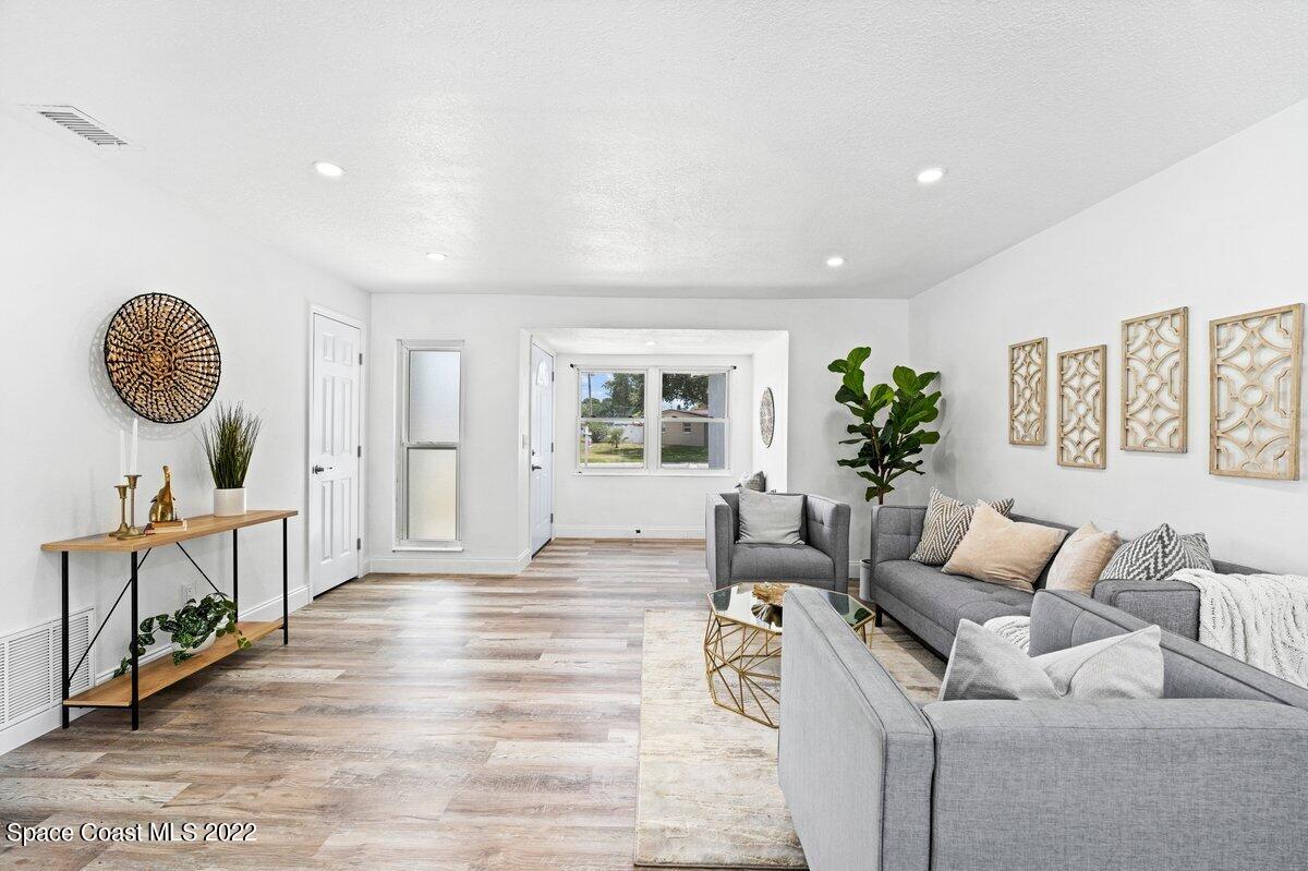 920 Garden Road