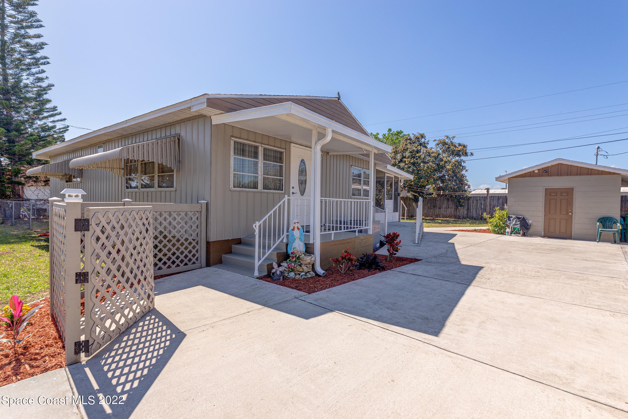 6879 Aster Drive