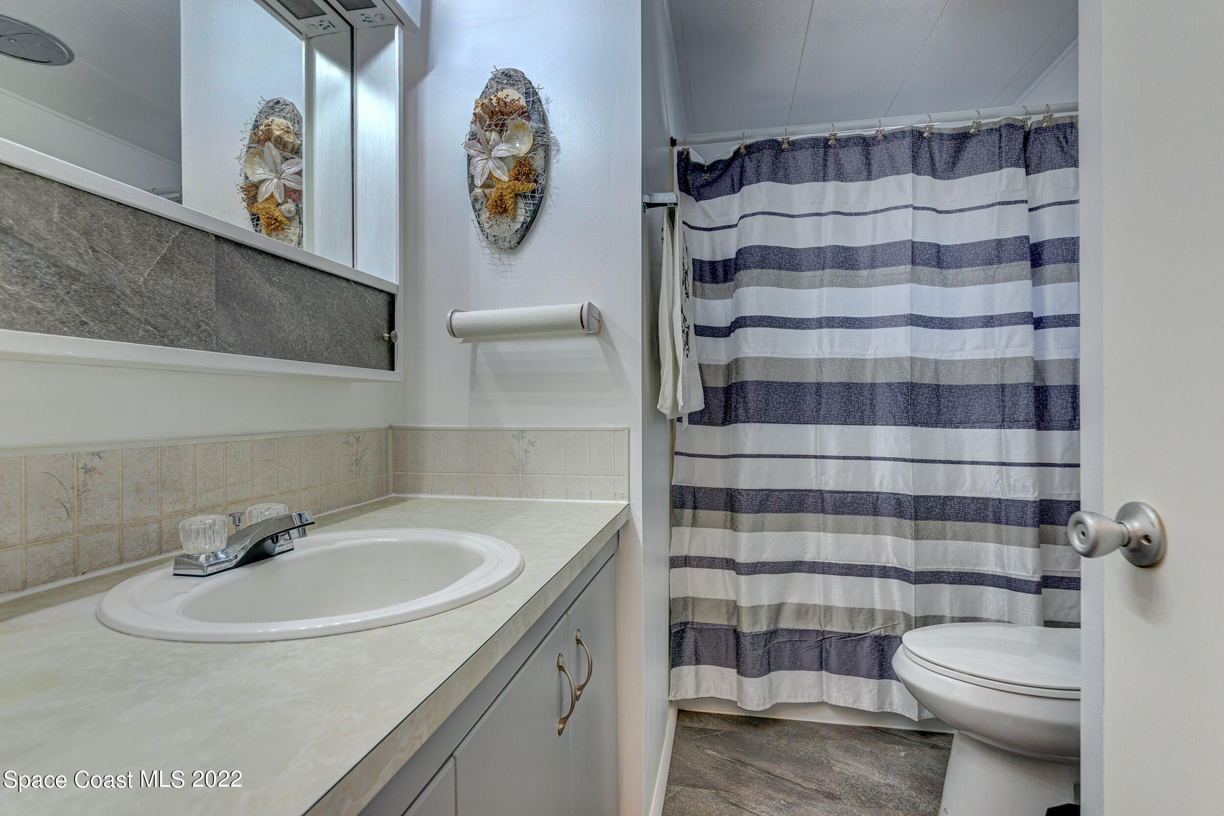 6879 Aster Drive