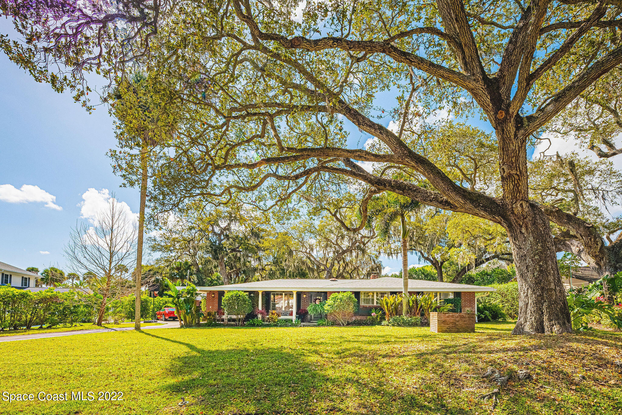 109 S Twin Lakes Road