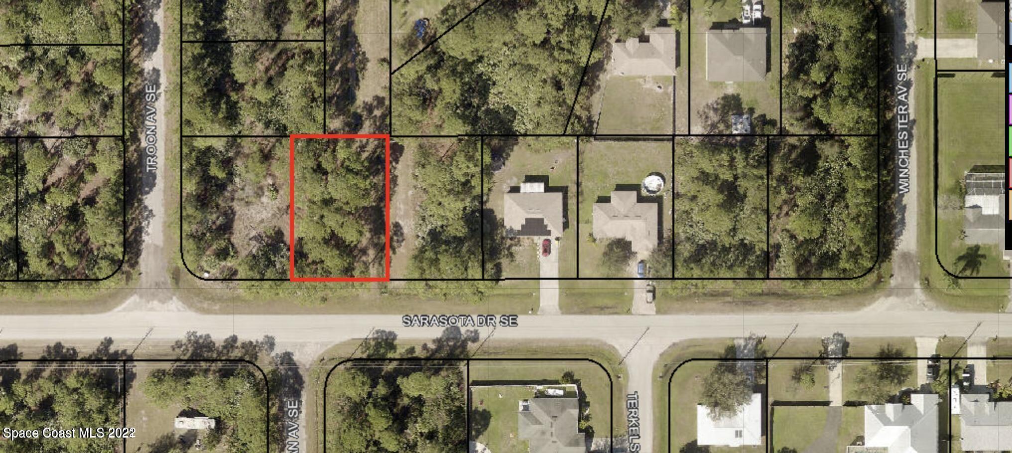 901 Sarasota Drive SE