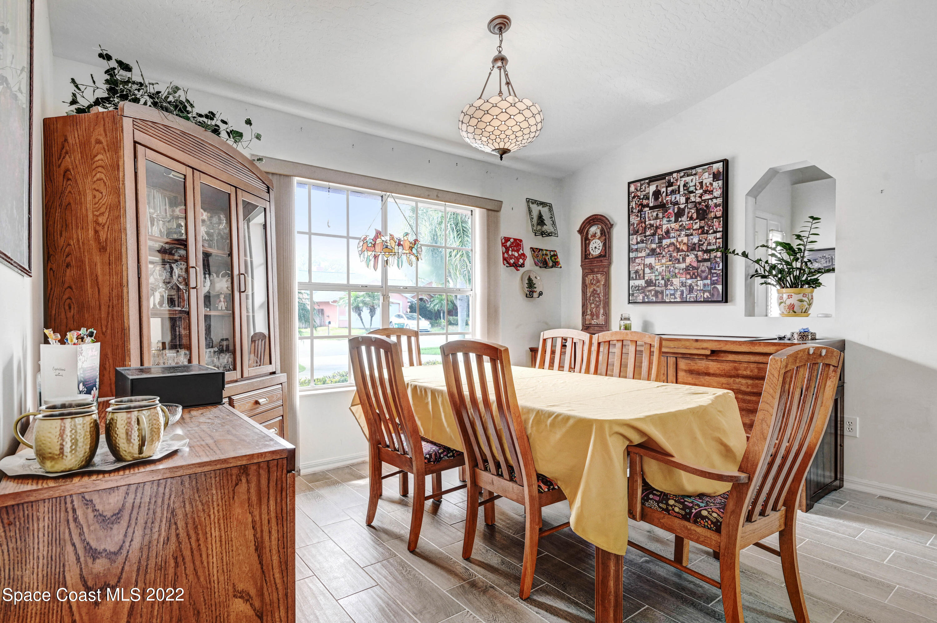 1937 Glen Meadows Circle