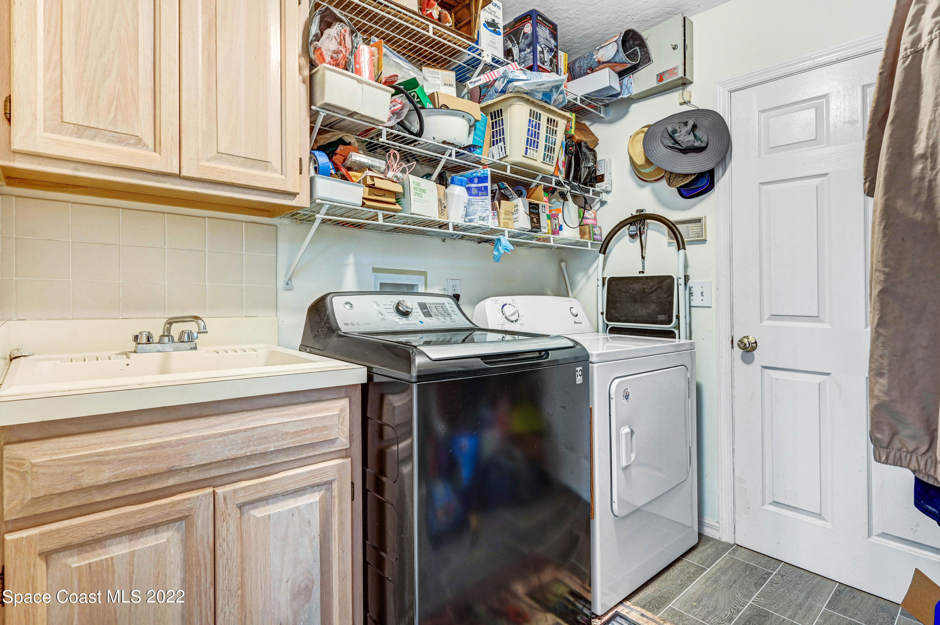 1937 Glen Meadows Circle