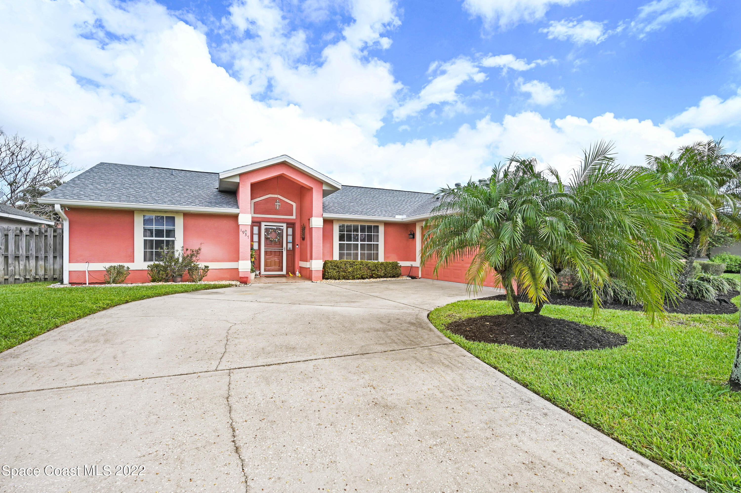 1937 Glen Meadows Circle