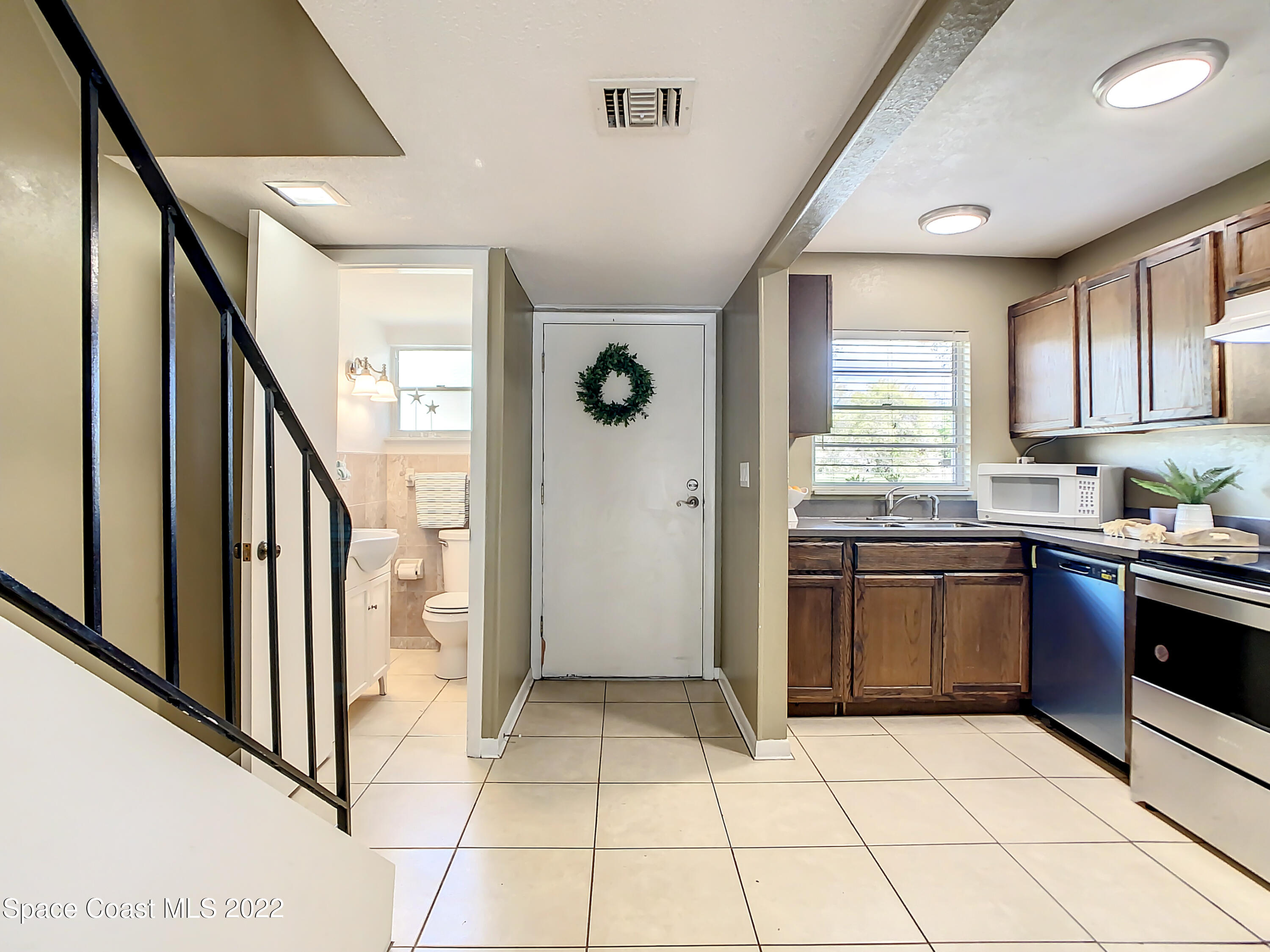 2487 Country Club Drive, 103