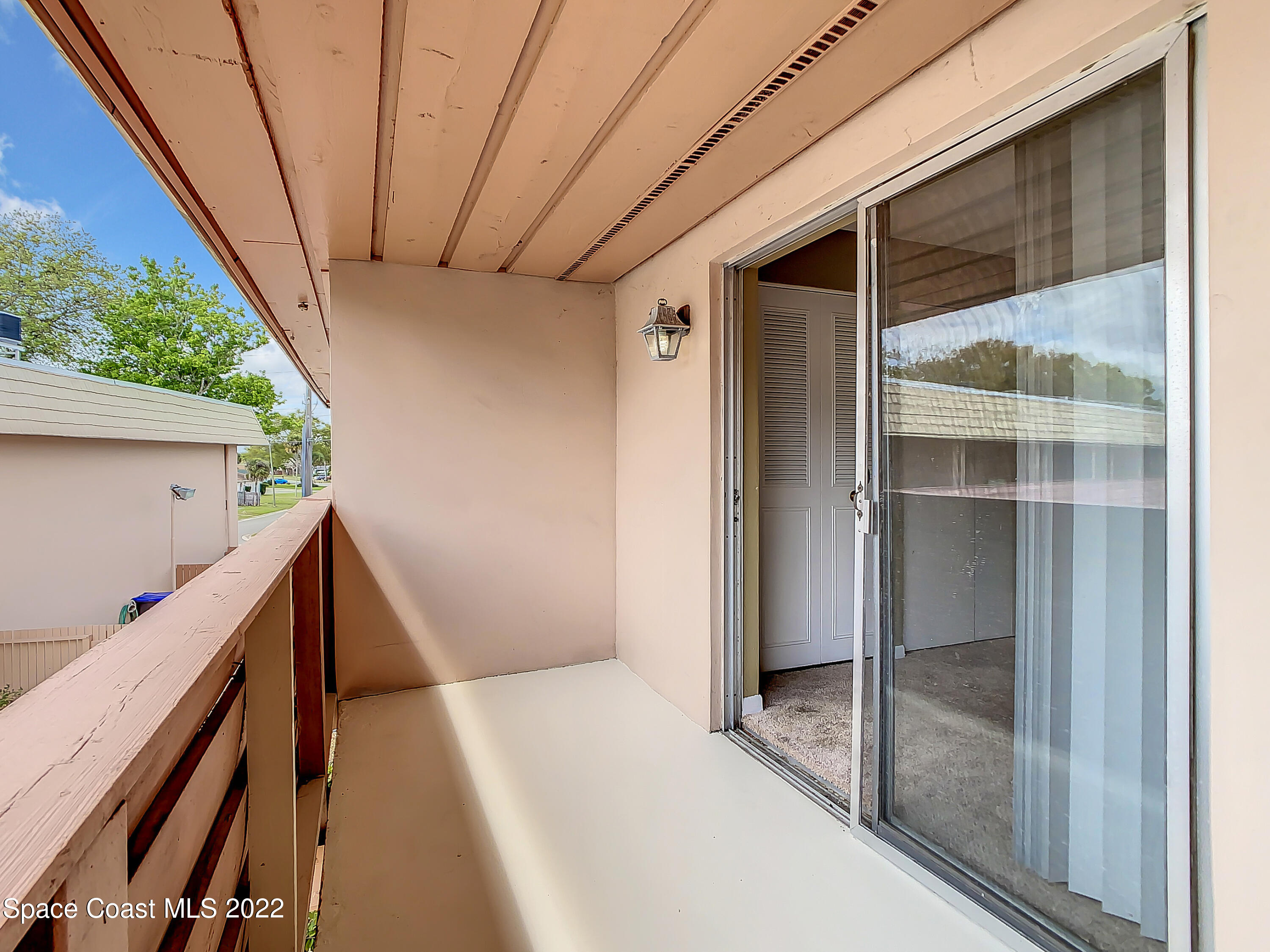 2487 Country Club Drive, 103