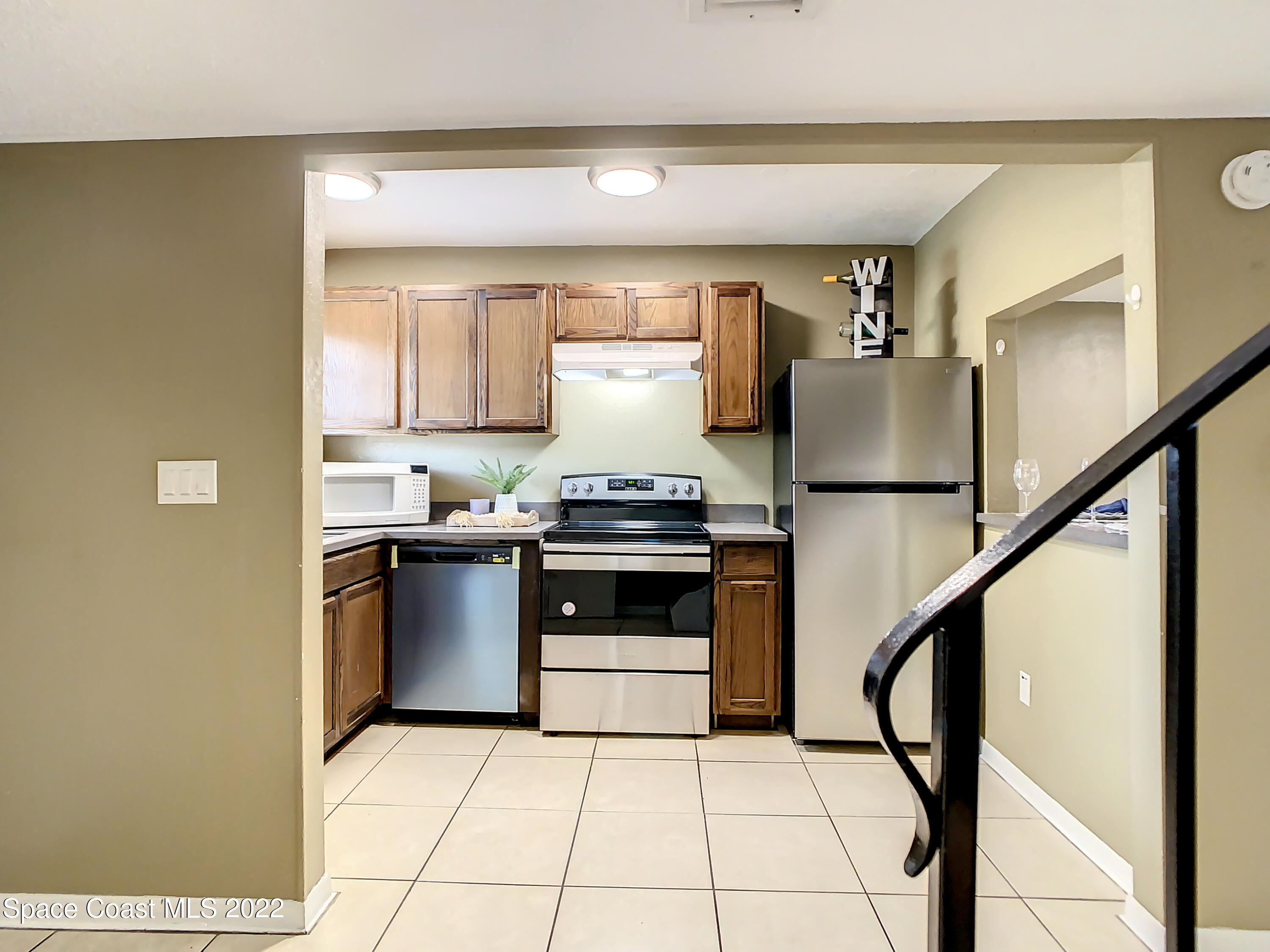 2487 Country Club Drive, 103