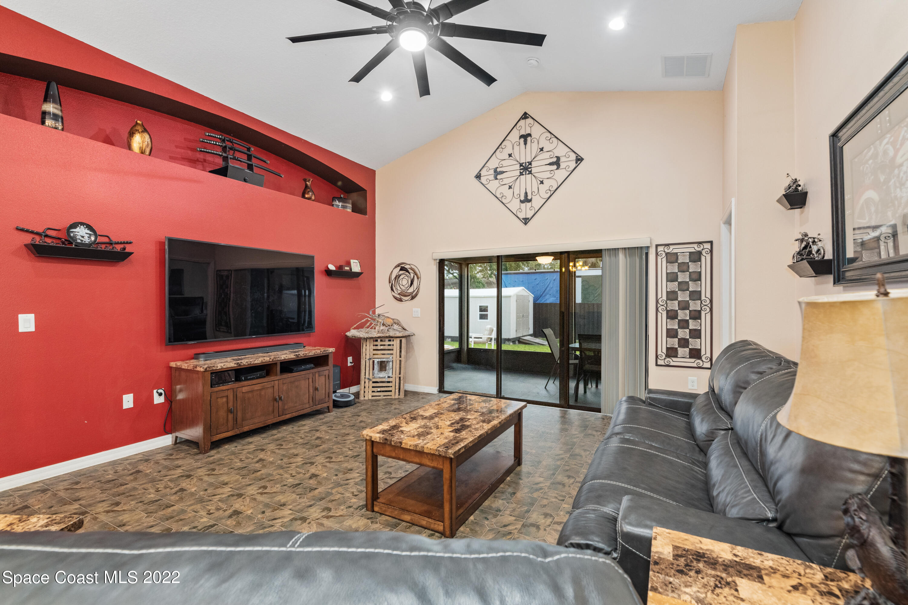 401 Borraclough Avenue NW