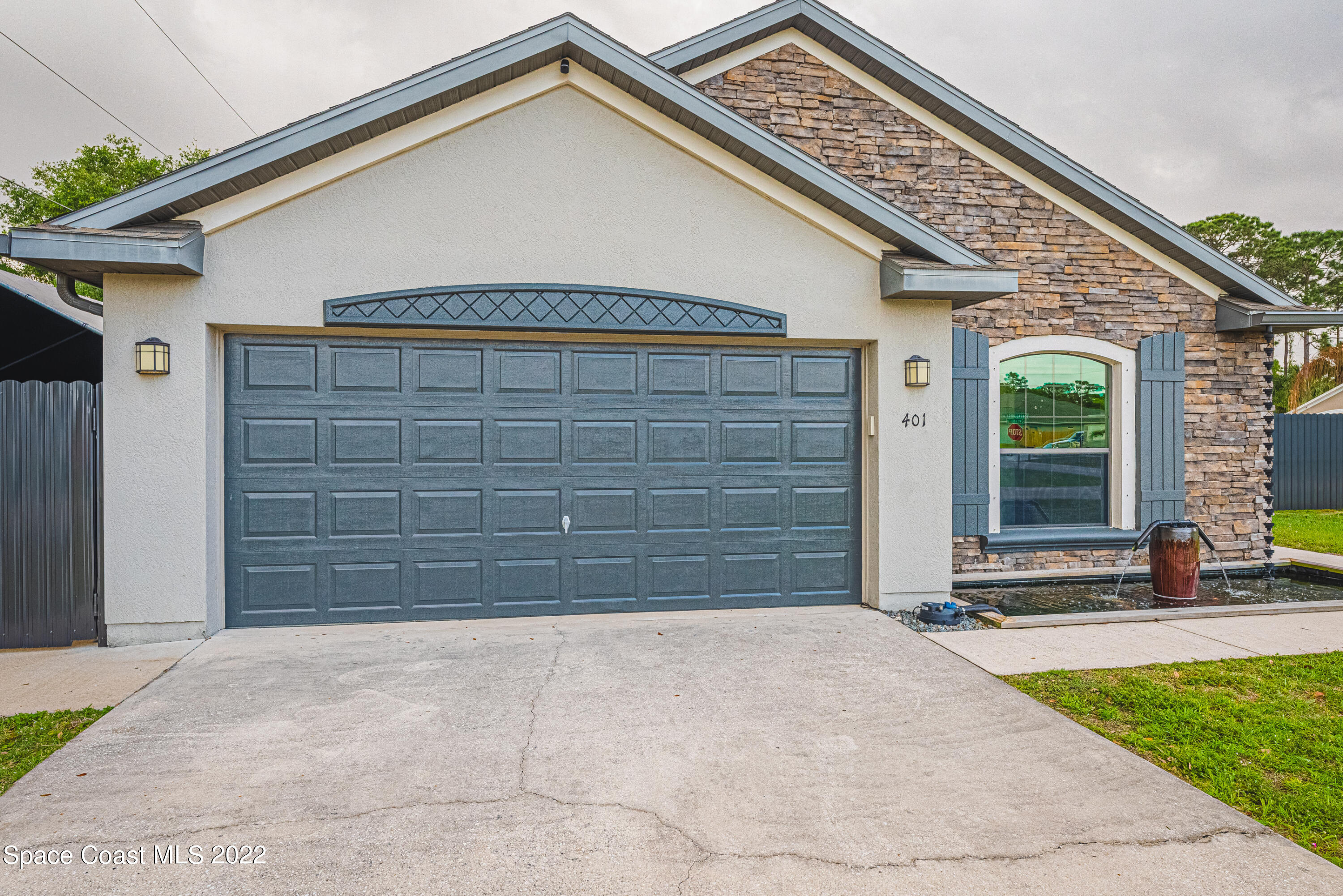 401 Borraclough Avenue NW