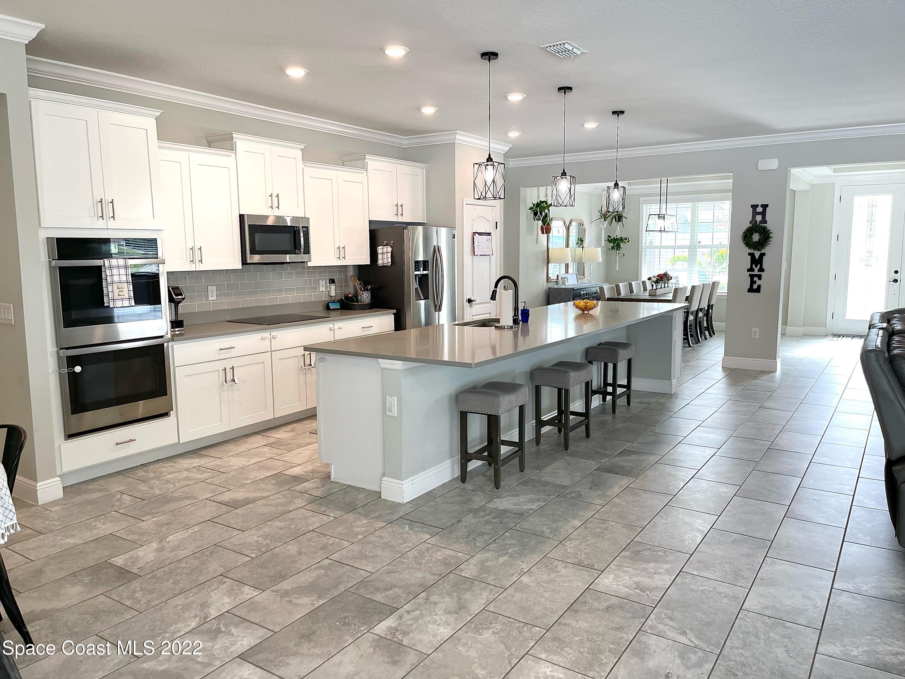 5462 Crooked Street NW