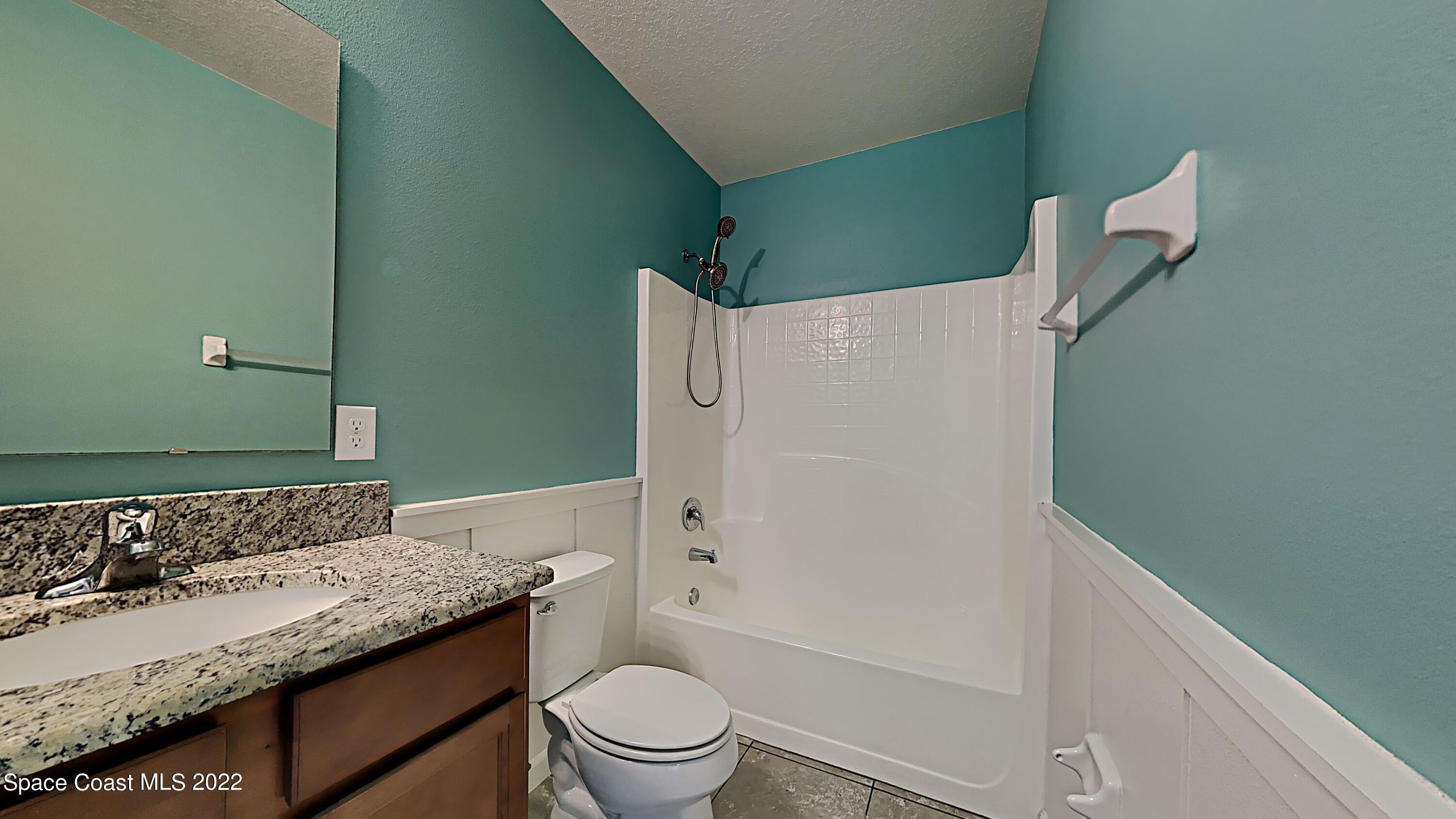 2416 Snapdragon Drive NW