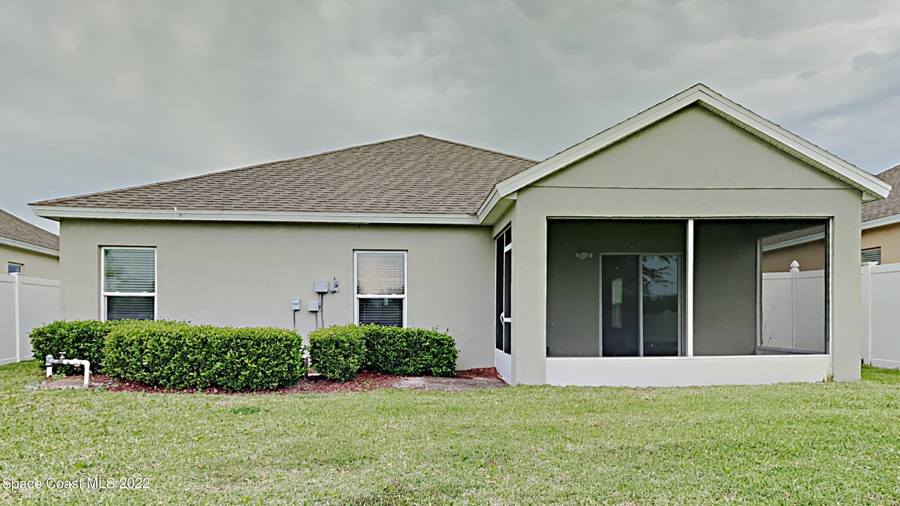 2416 Snapdragon Drive NW