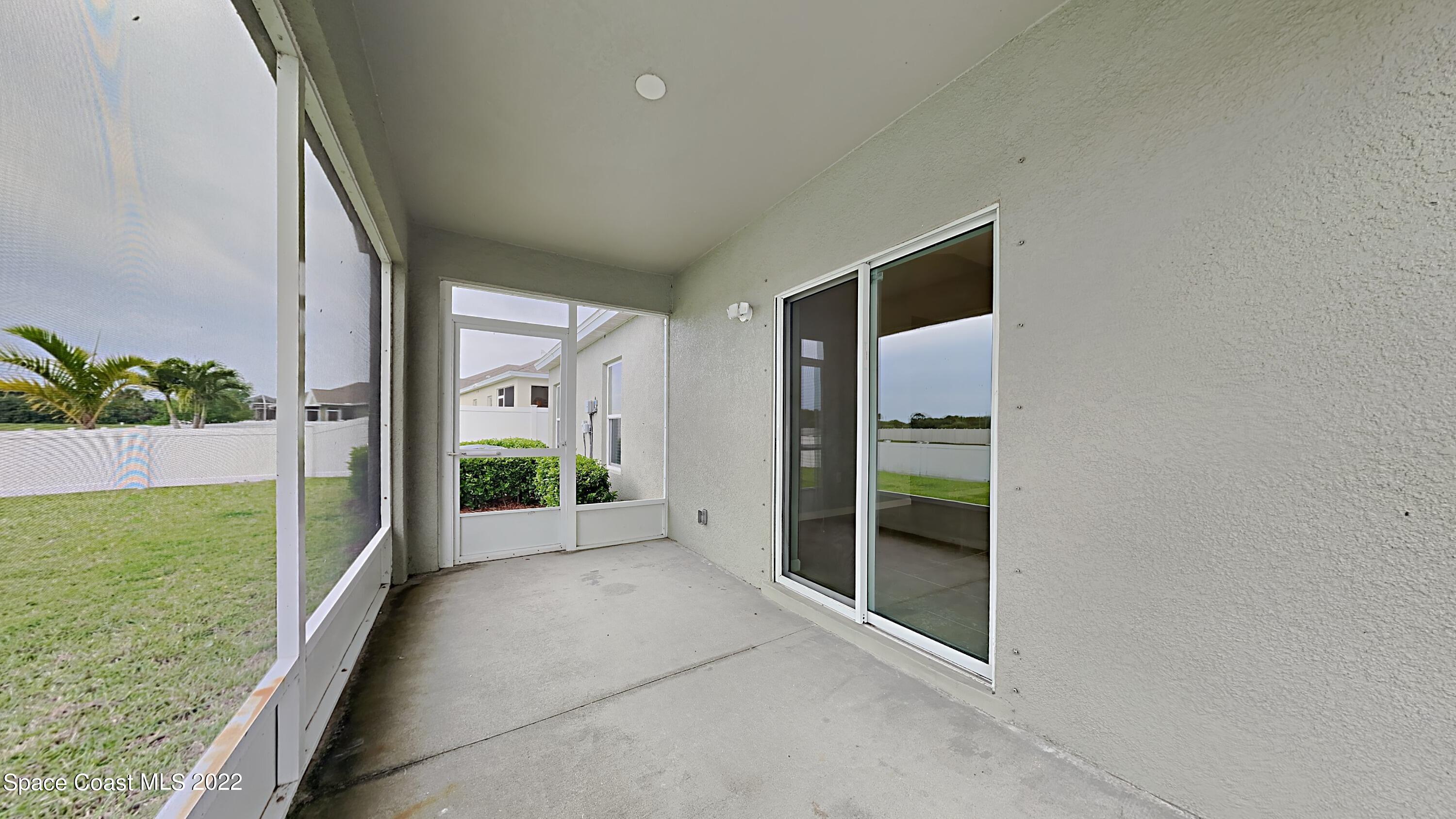 2416 Snapdragon Drive NW