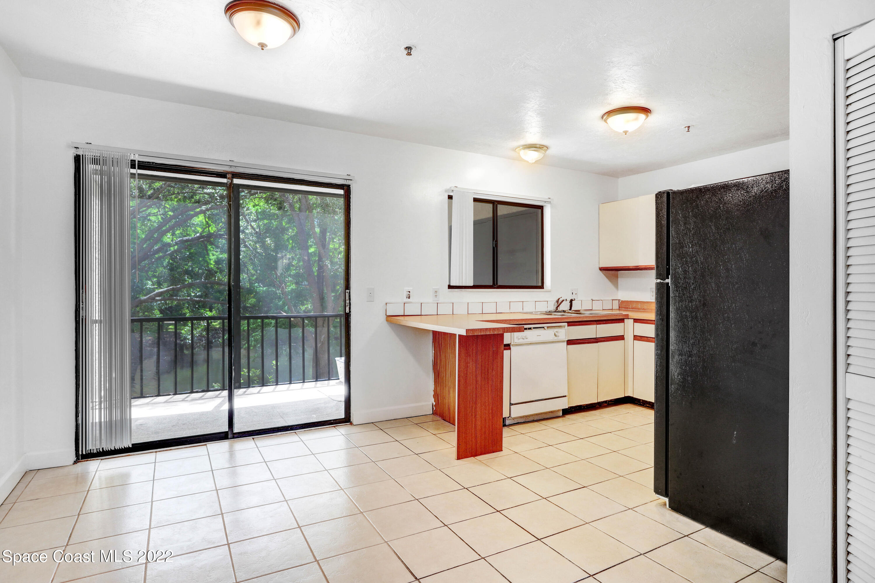 7820 Shadowood Drive, 311