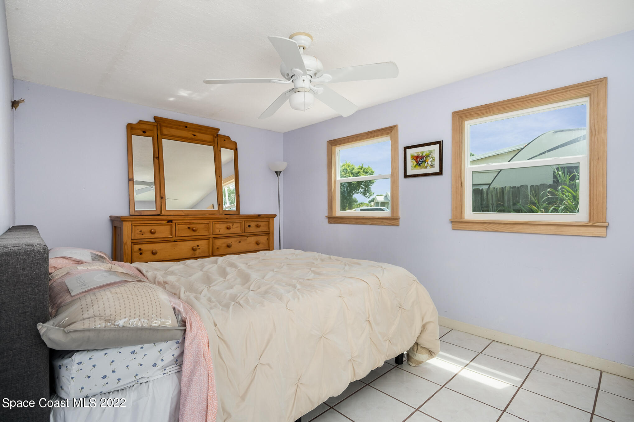 2275 Canterbury Lane