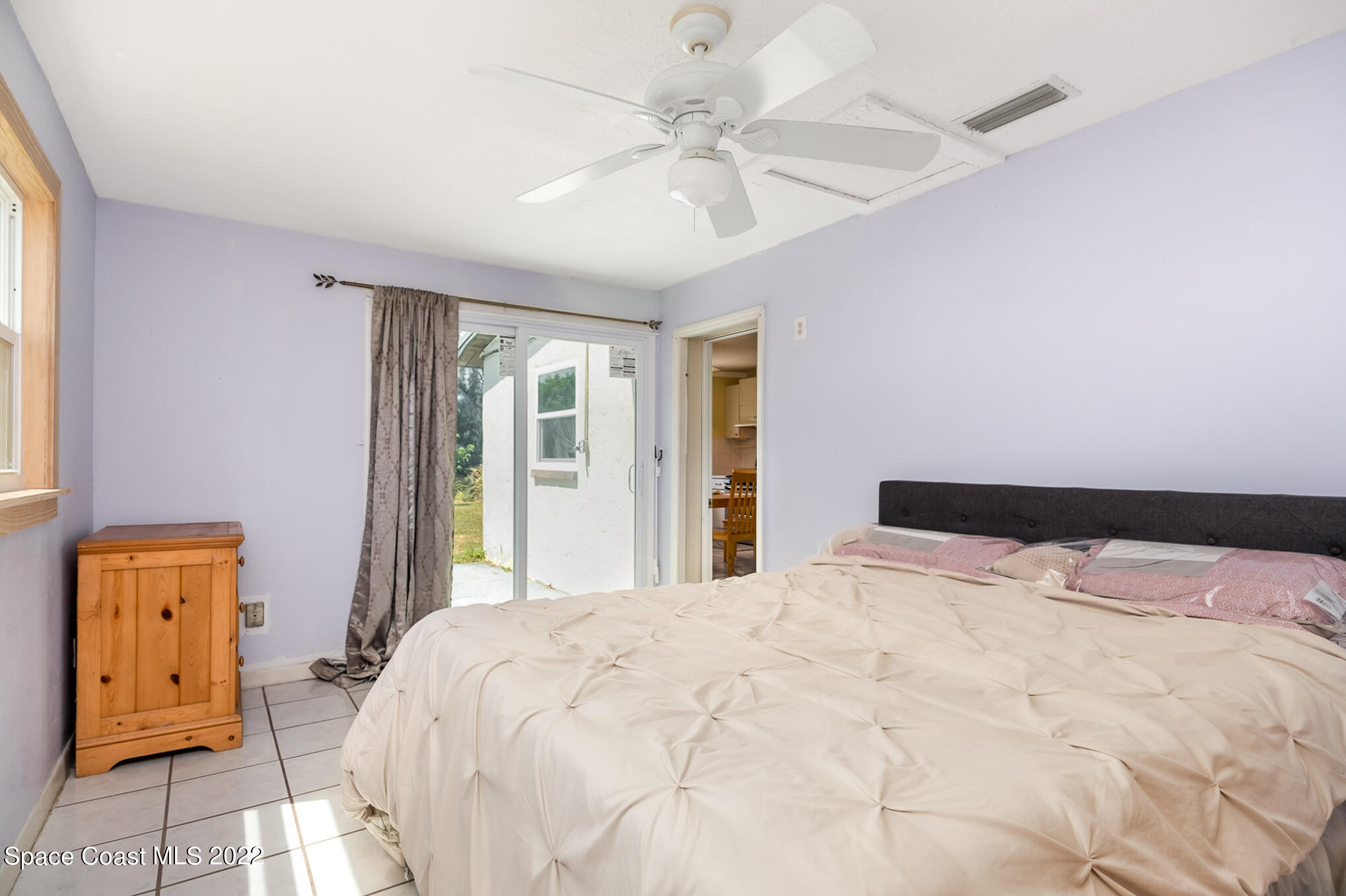 2275 Canterbury Lane
