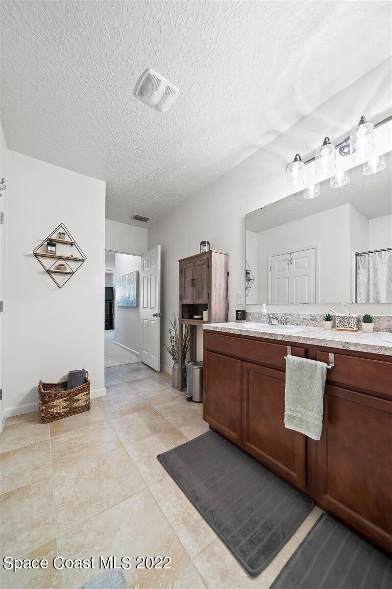 285 Moray Drive SW