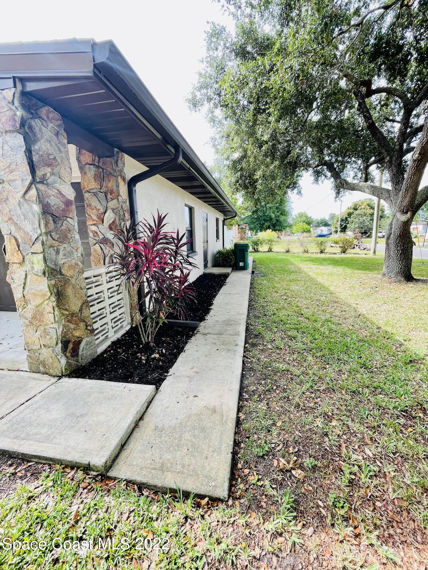 1005 Westview Drive