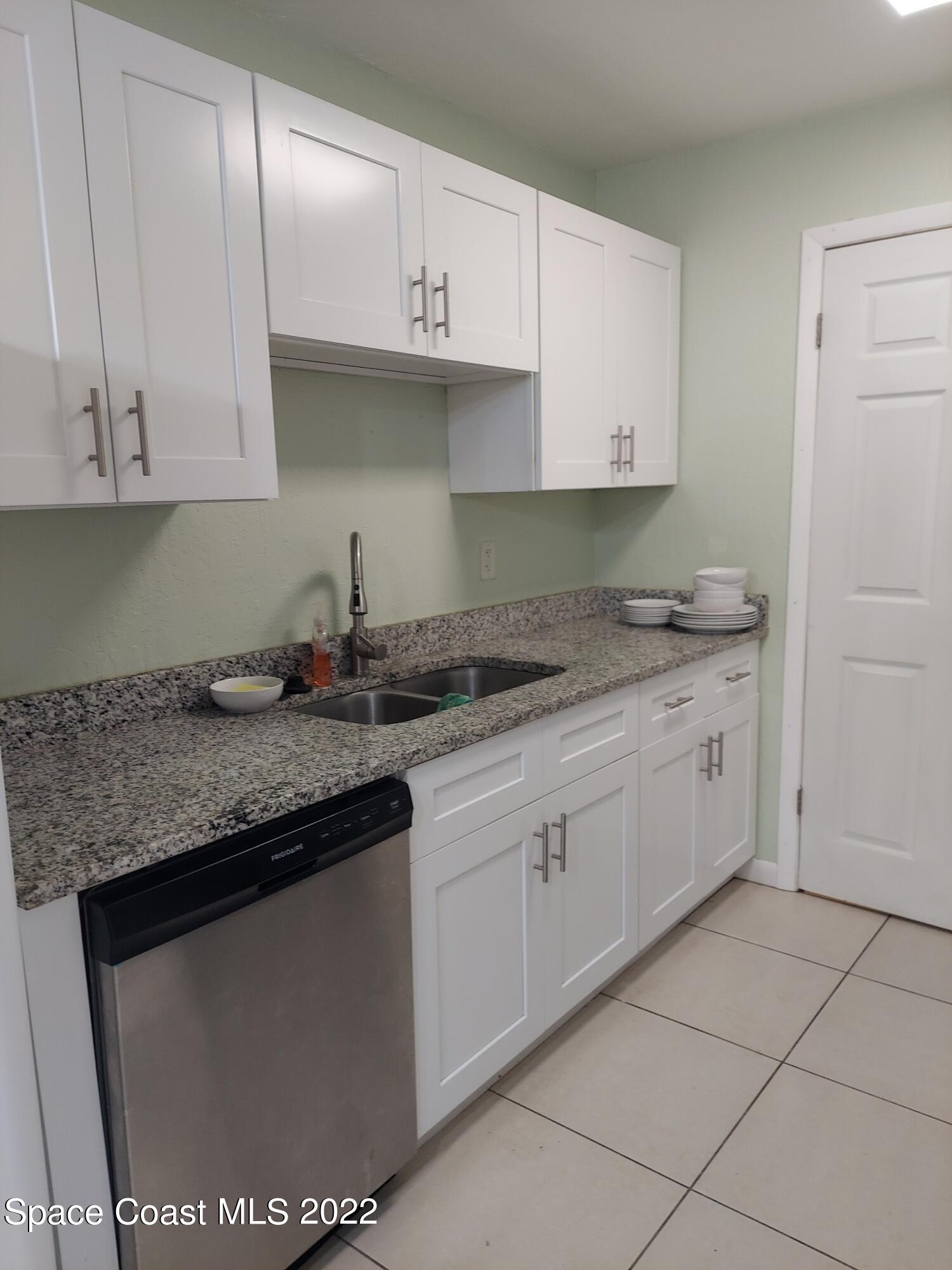 2130 Forest Knoll Drive NE, 30-110