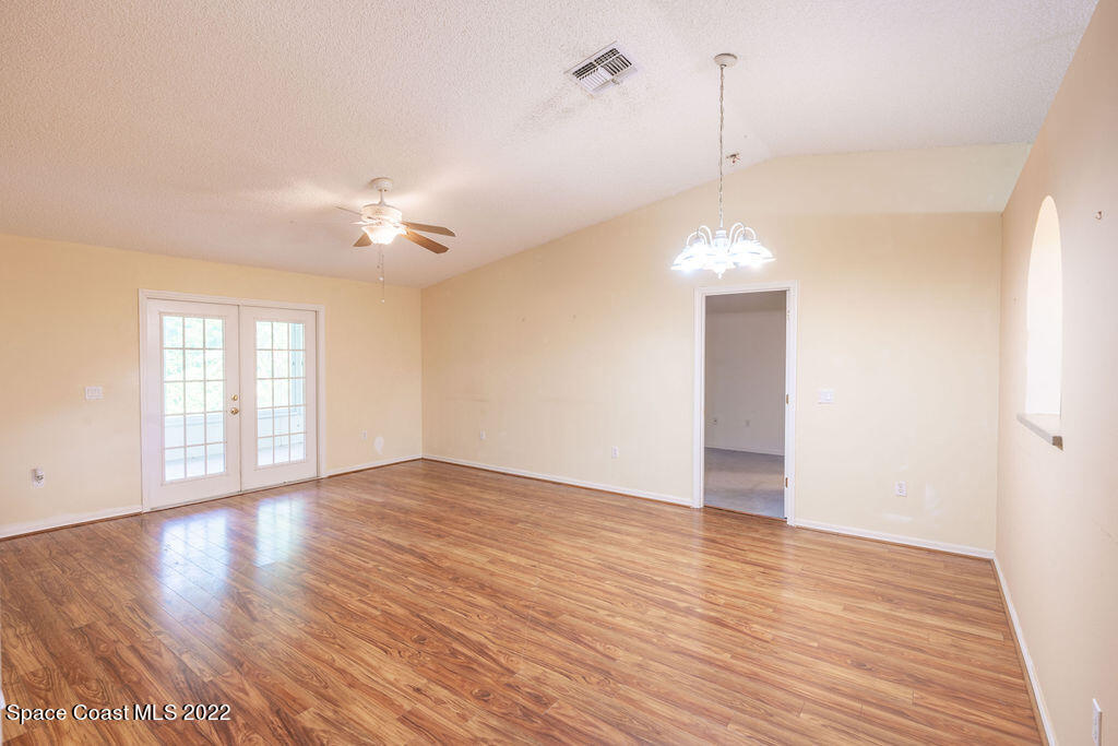 2116 Spring Creek Circle