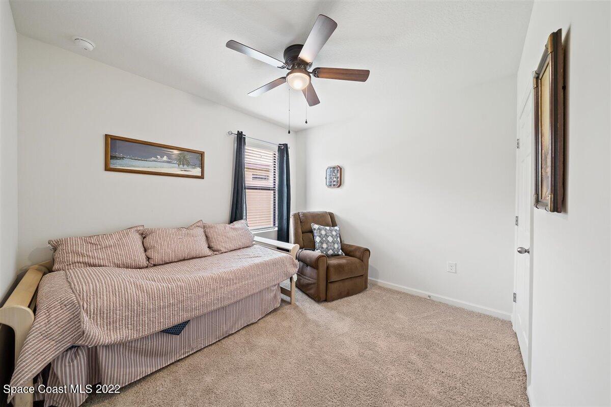682 Old Country Road SE