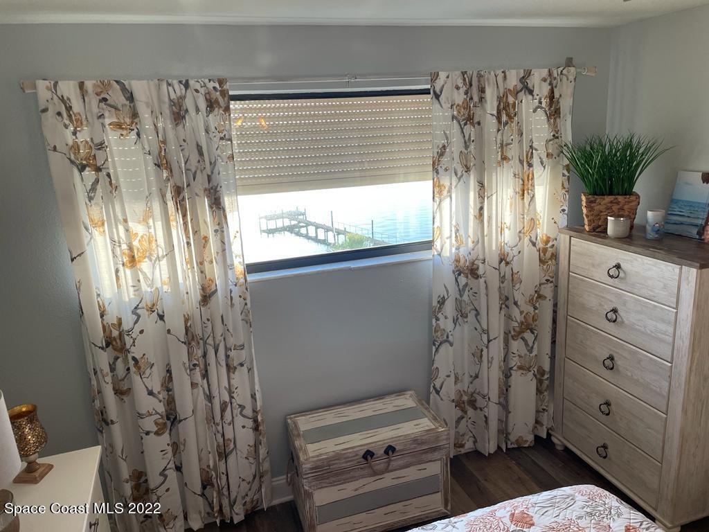 3901 NE Dixie Highway, 510