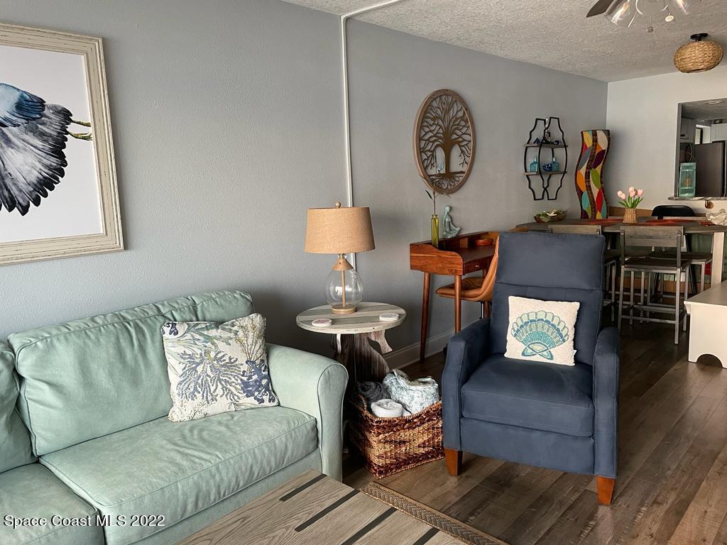 3901 NE Dixie Highway, 510