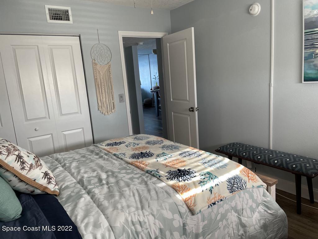 3901 NE Dixie Highway, 510