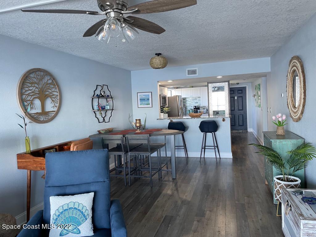3901 NE Dixie Highway, 510