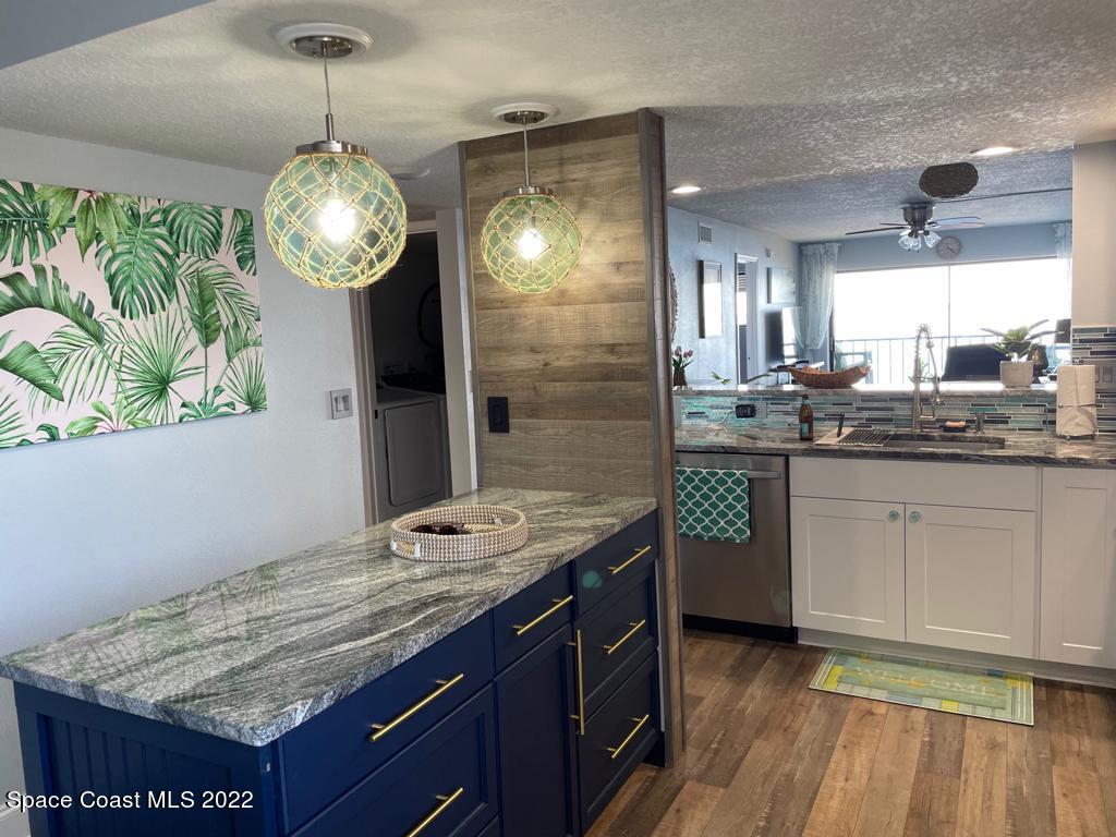 3901 NE Dixie Highway, 510