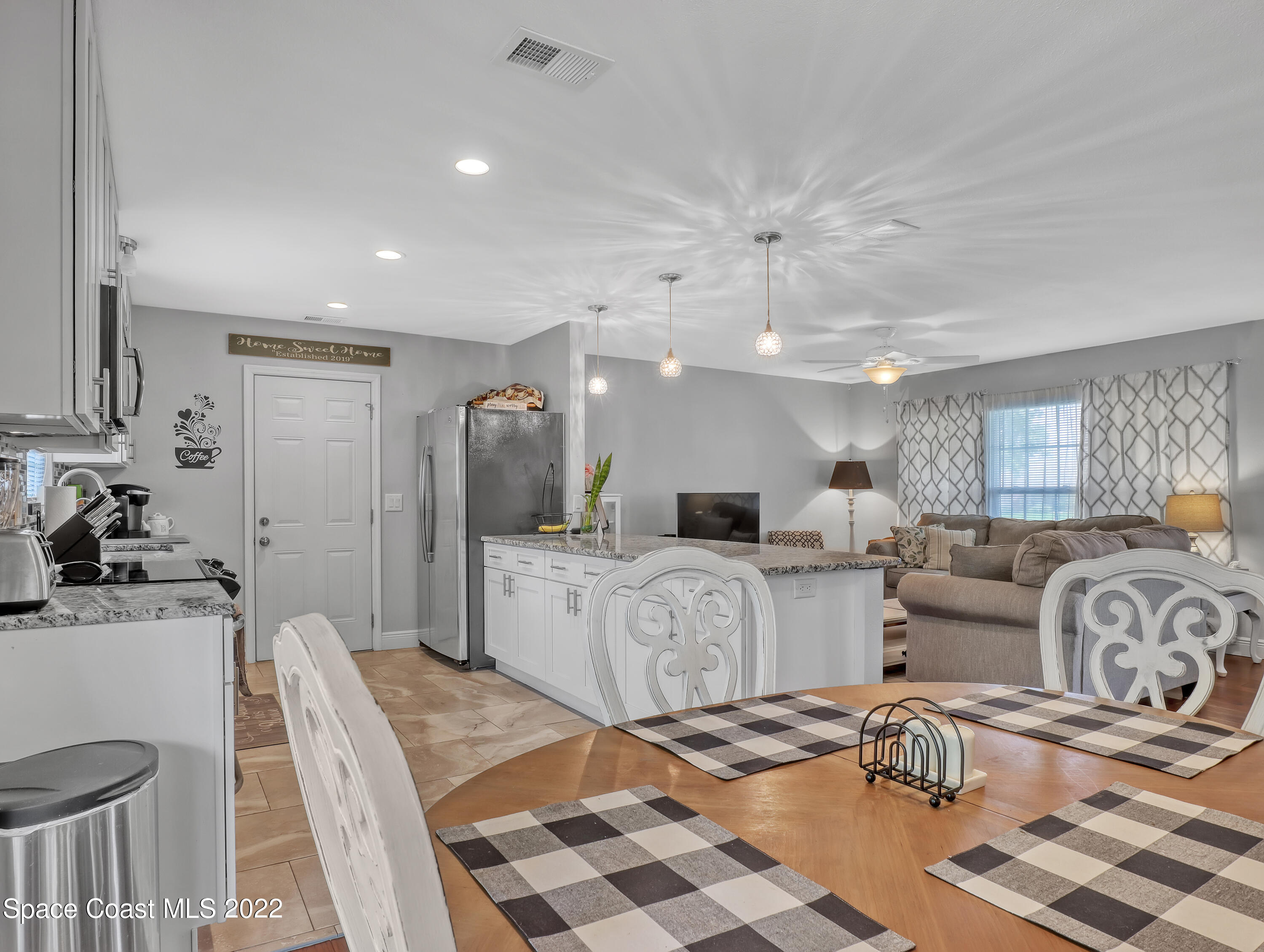 1958 Barker Street NE