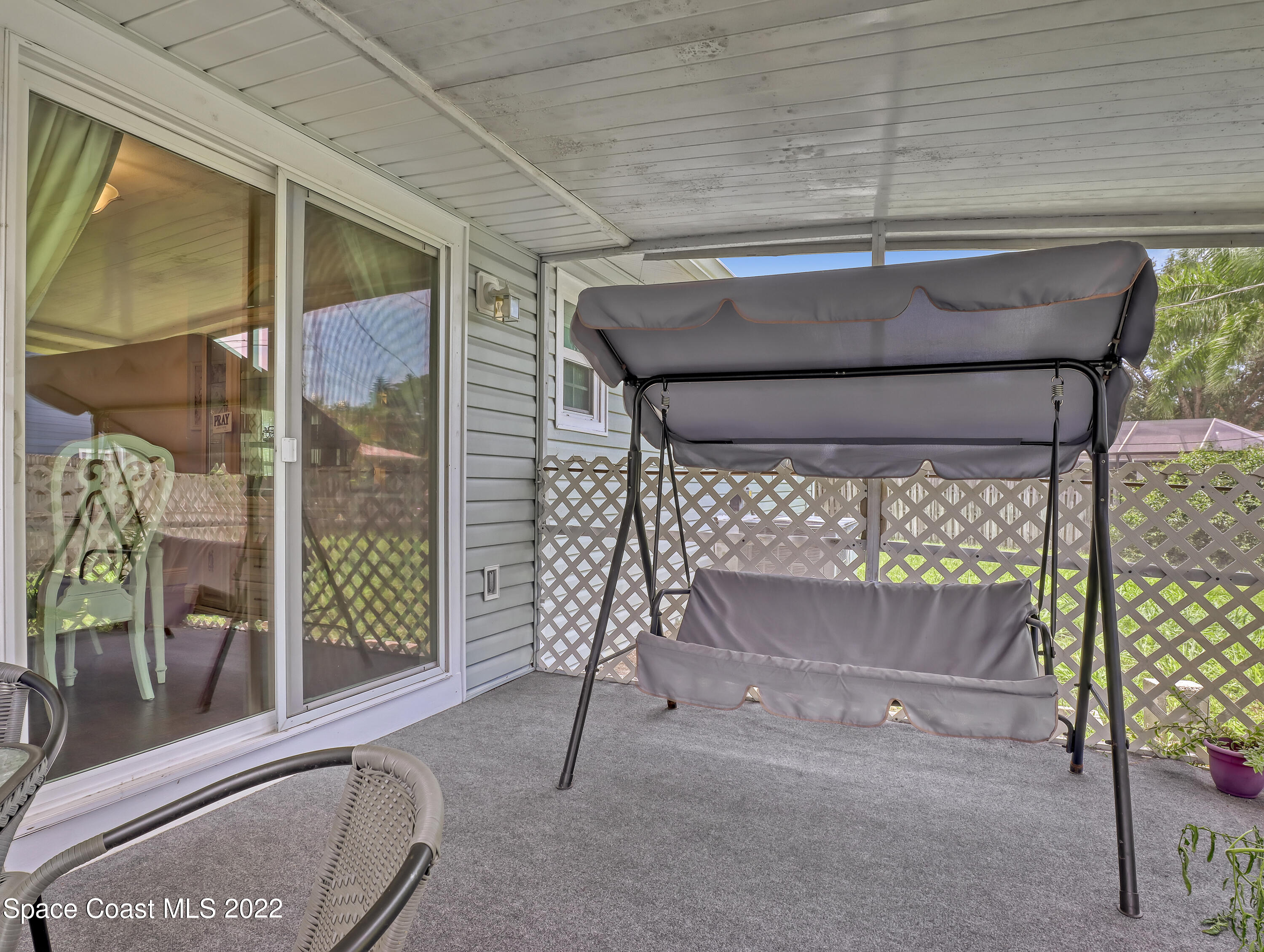 1958 Barker Street NE