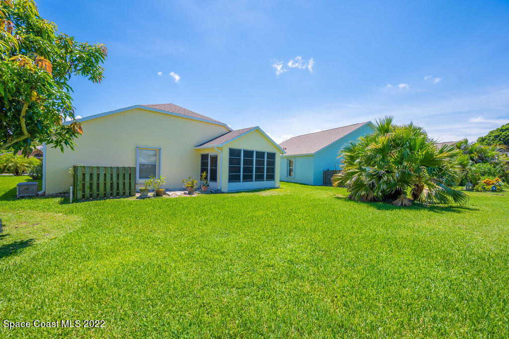 1031 Pine Creek Circle NE