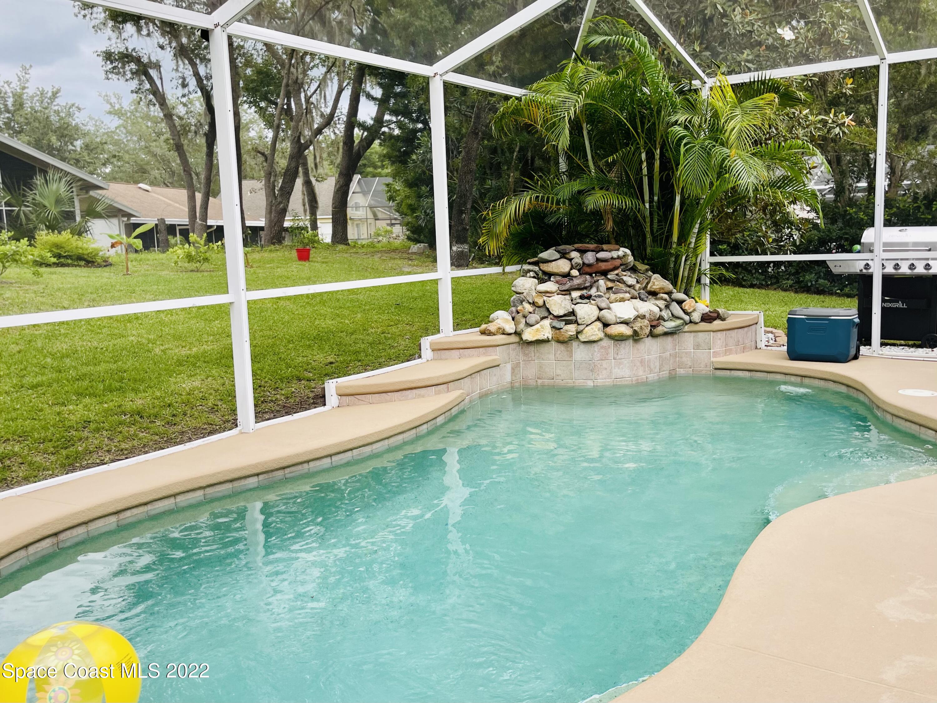 516 Meadow Green Drive