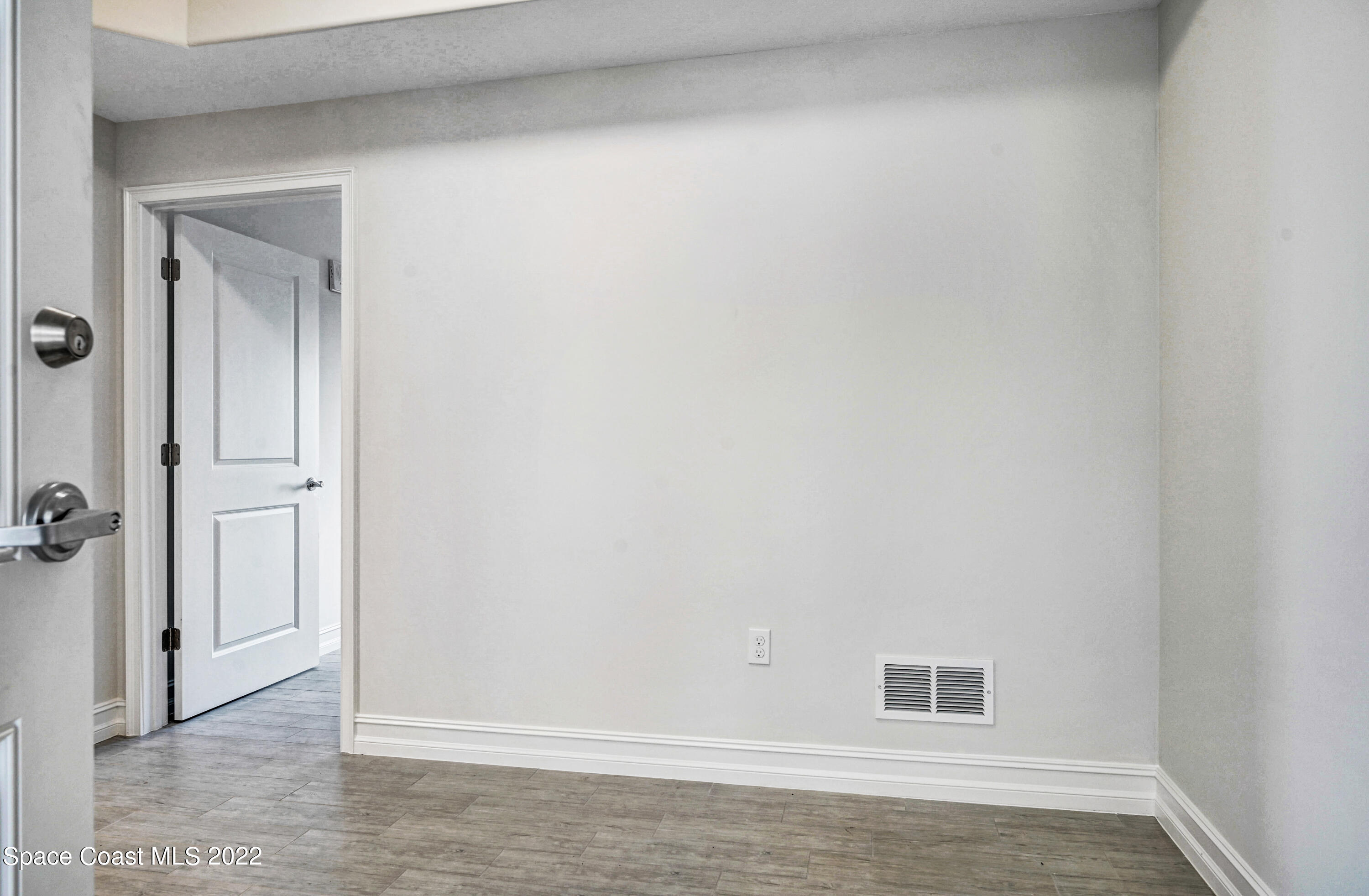1435 S Harbor City Boulevard, 304
